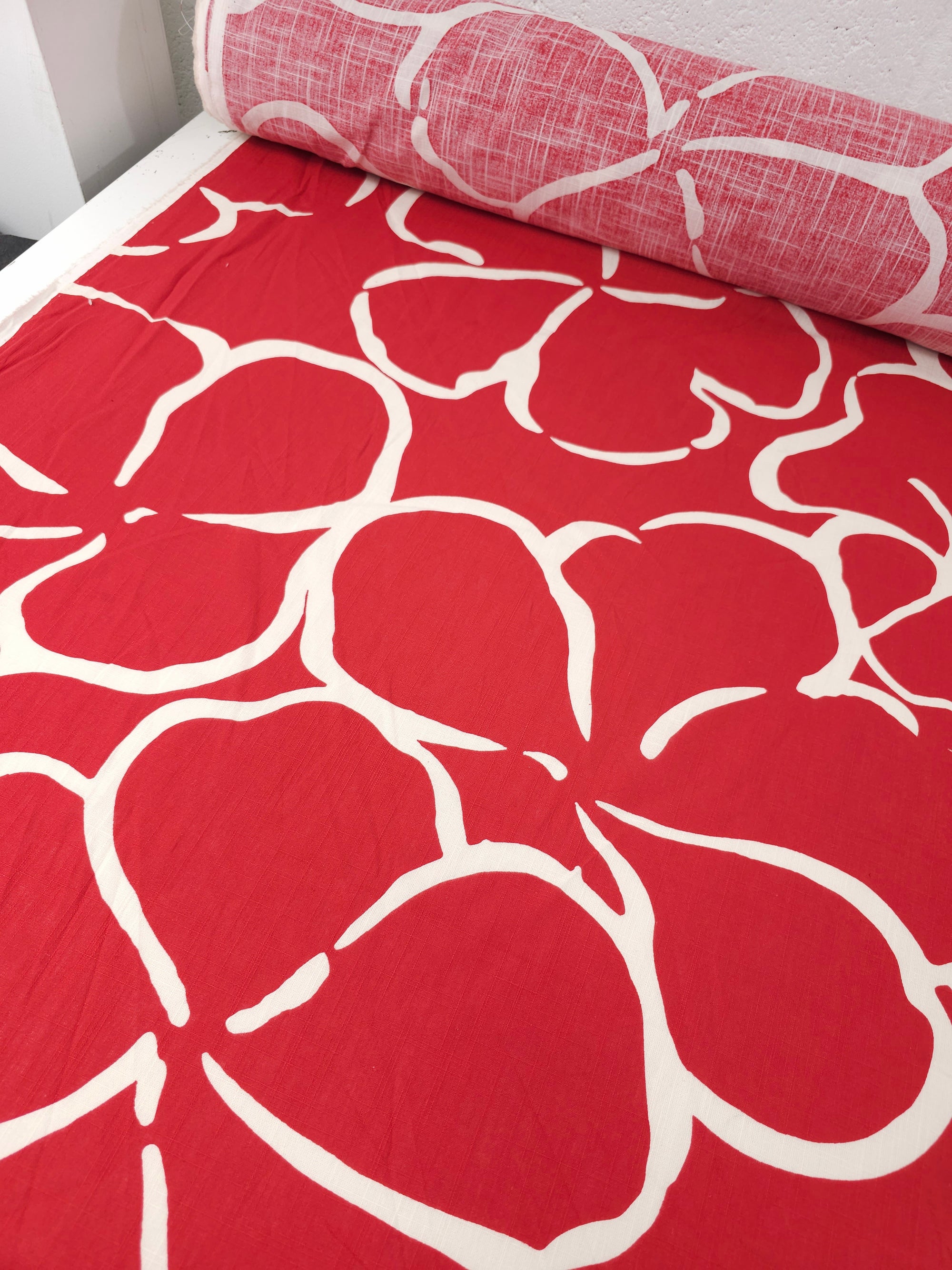 Red/White Large Floral Outline Lightweight Cotton