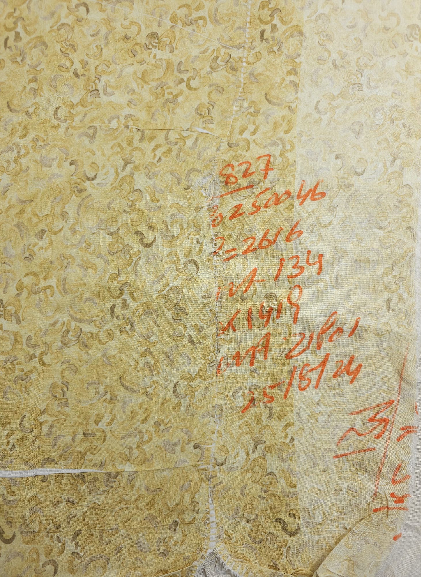 Curved Sands Cotton (1.6m up to defect) - 1.6m piece