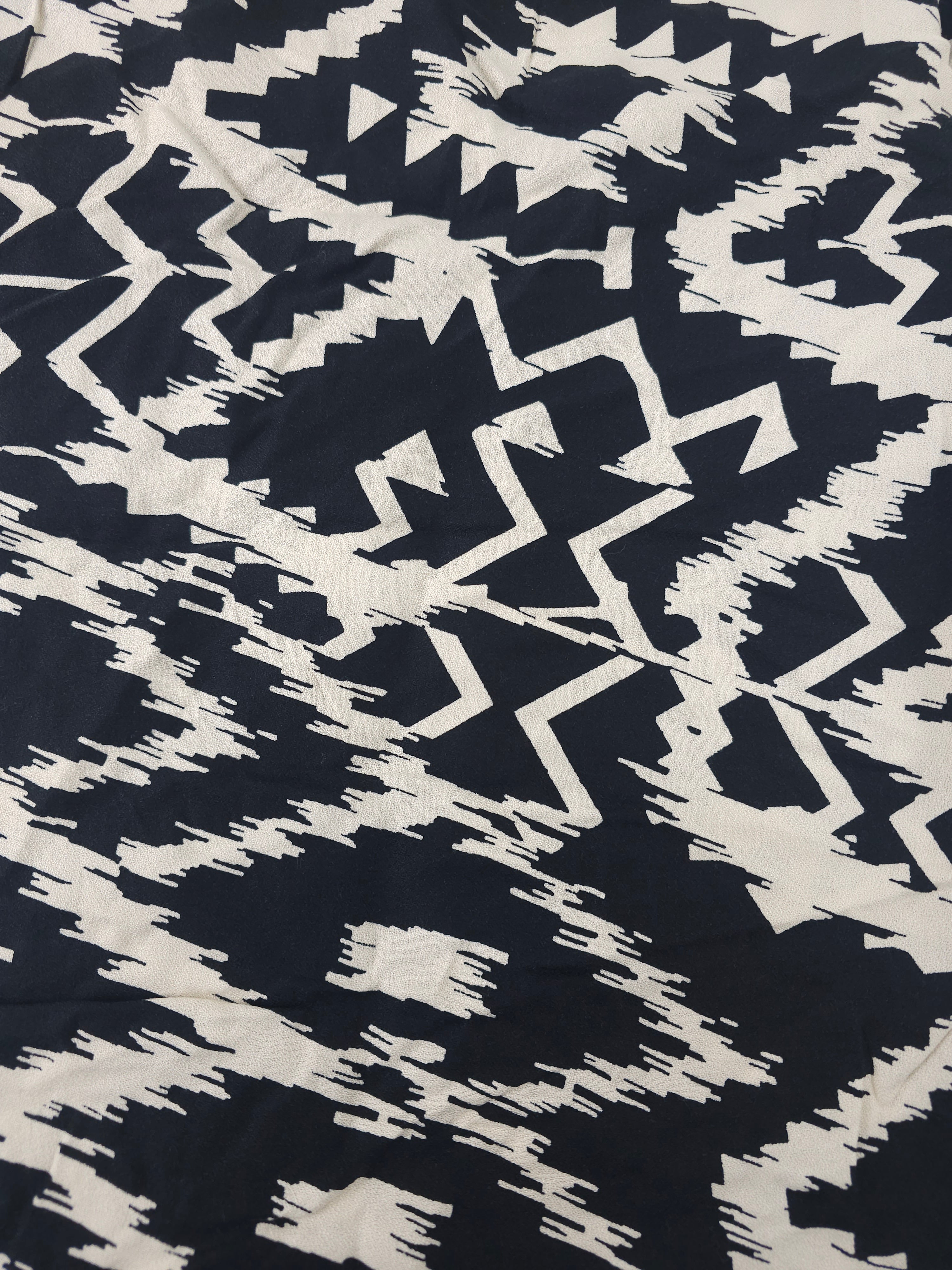 Black 2010s design Viscose- 1.4m piece