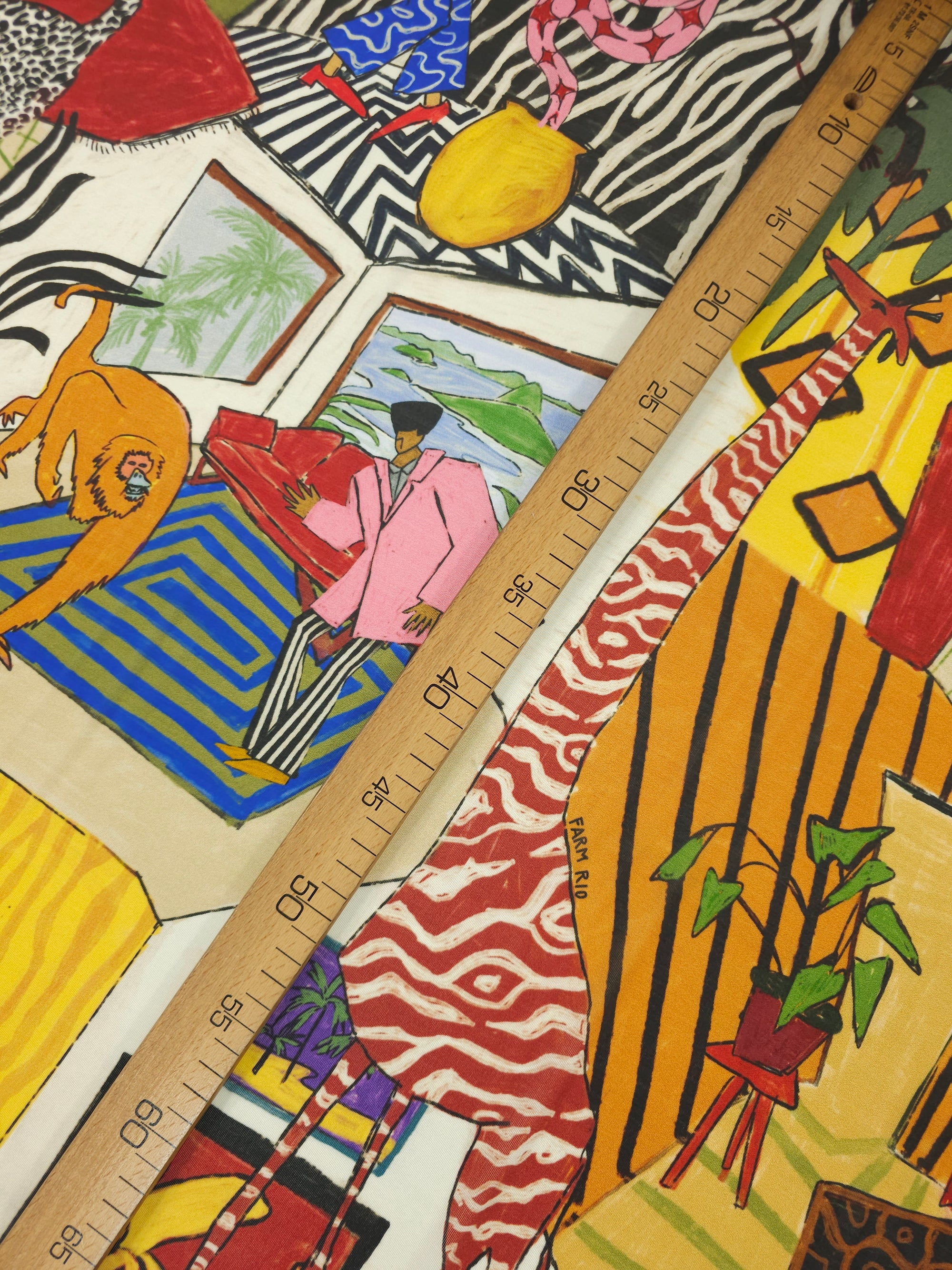 Abstract Wild House Slinky Rayon Jersey *FARM RIO*