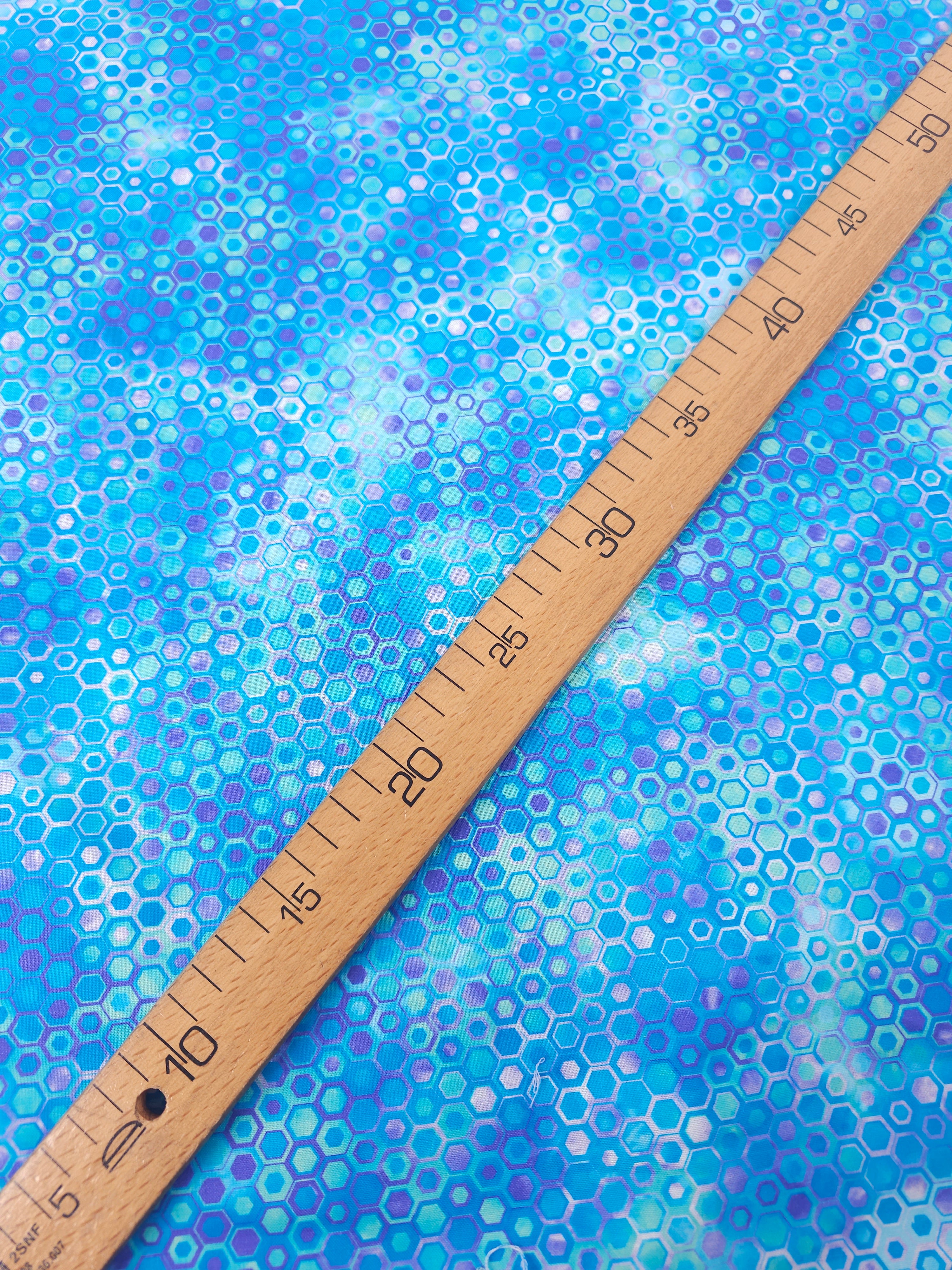 Light Blue Hexagon Phantasma 100% Cotton - Robert Kaufman