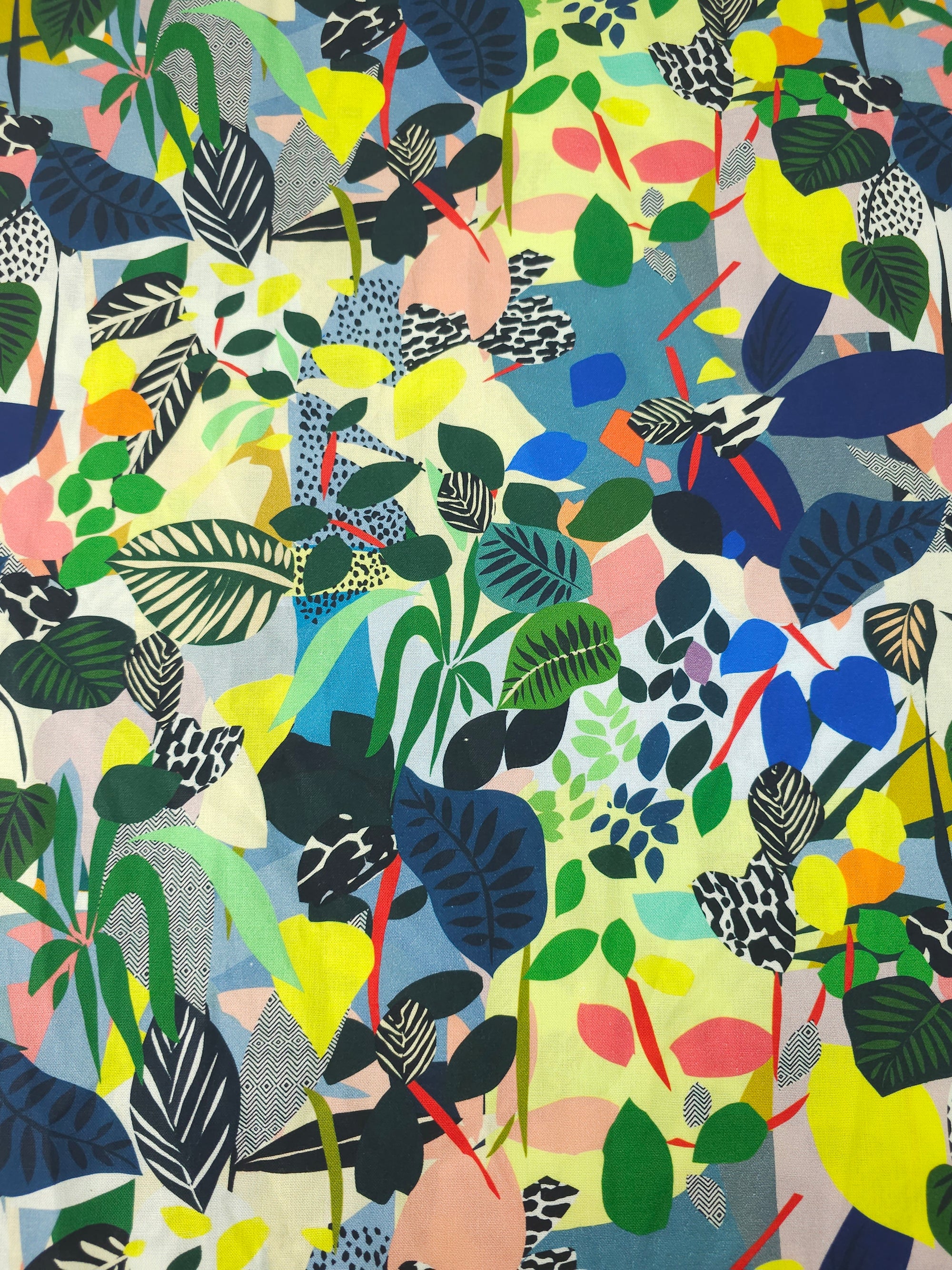 Abstract Pop Art Jungle Leaves 100% Cotton - Free Spirit