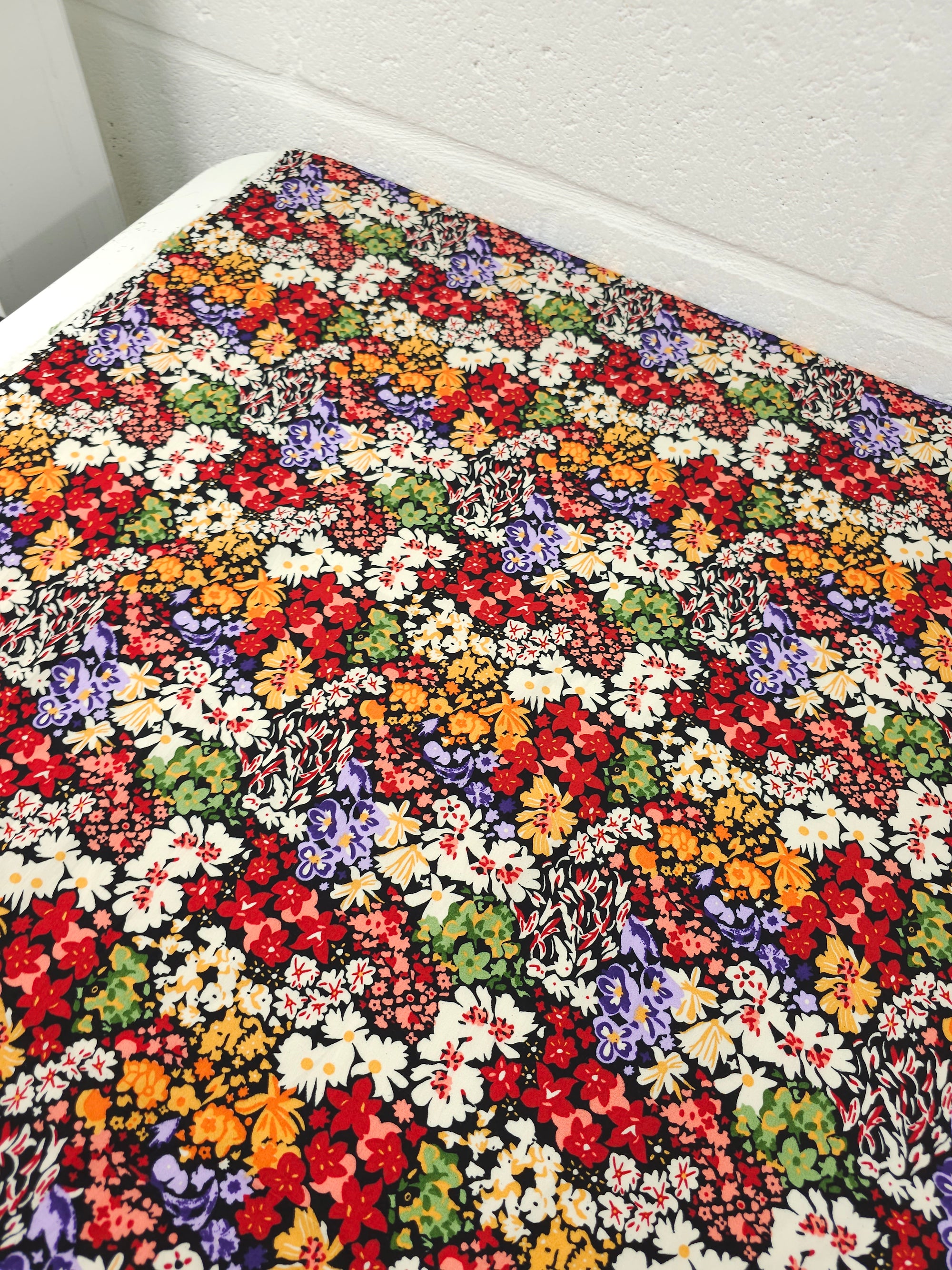 Ditsy Floral Party Fusion Cotton Poplin
