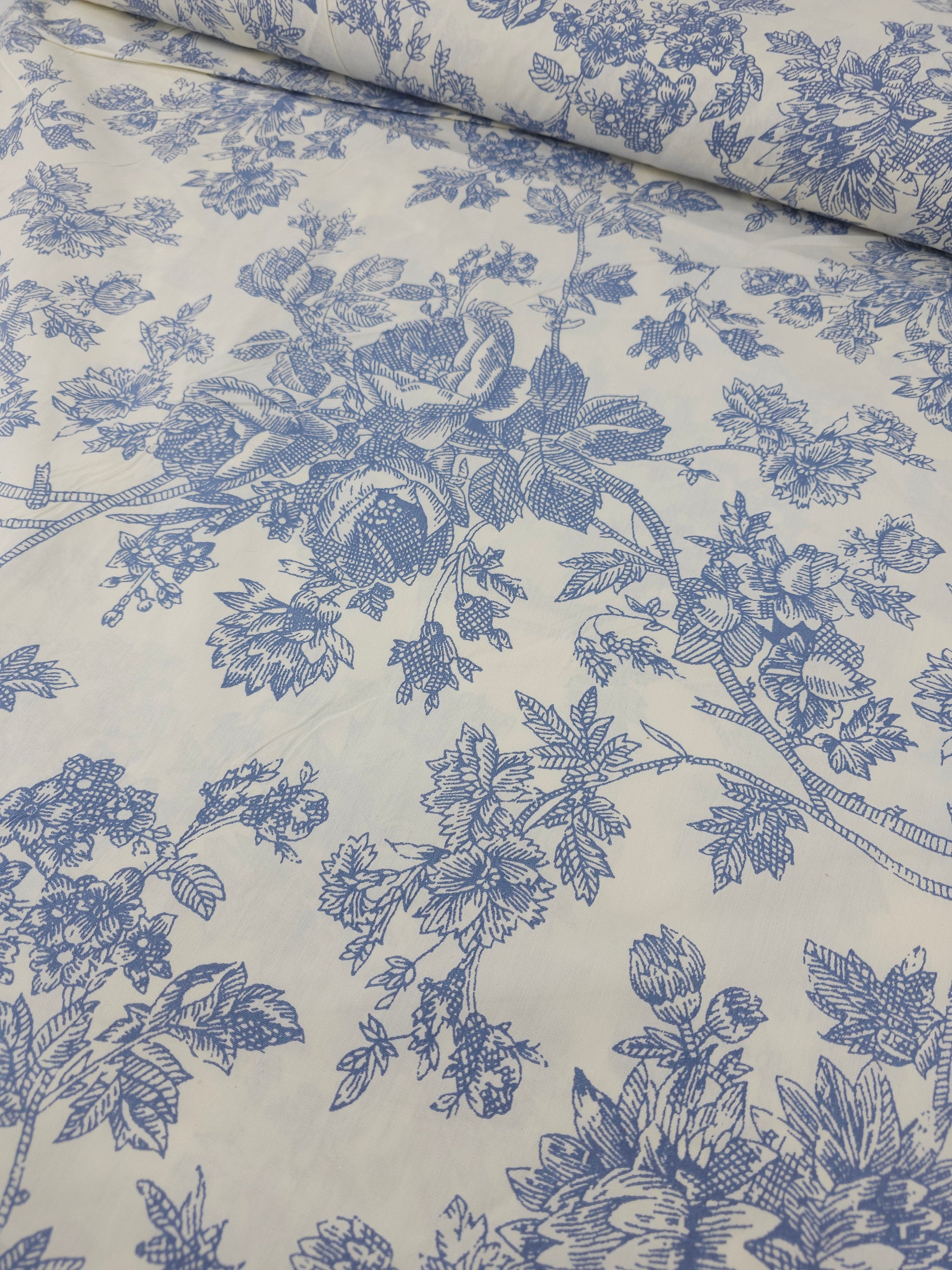 Blue Sketch Floral 100% Cotton 110” - Urban Outfitters *EXTRA WIDE*