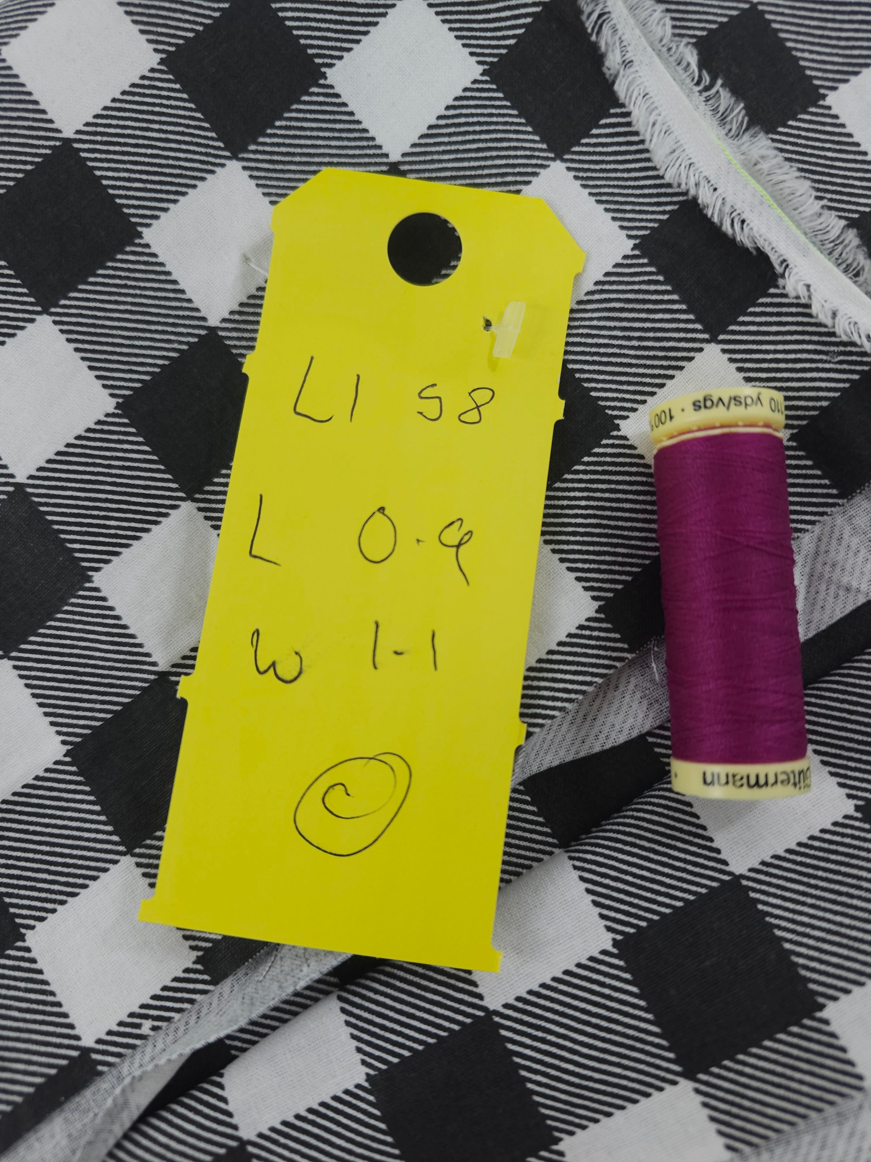 Big black gingham Cotton- 0.9m piece