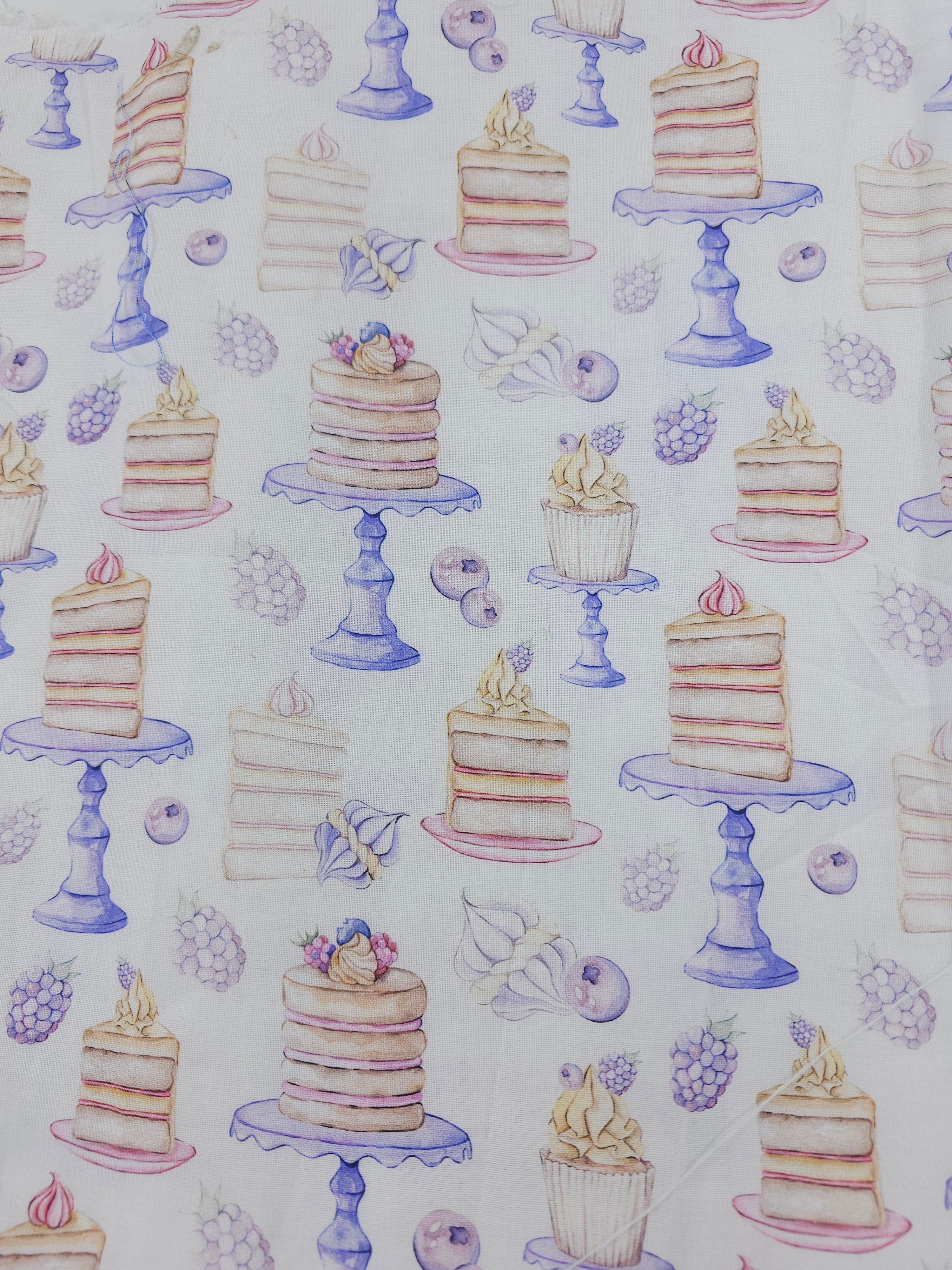 Cake parade Cotton- 1.4m piece