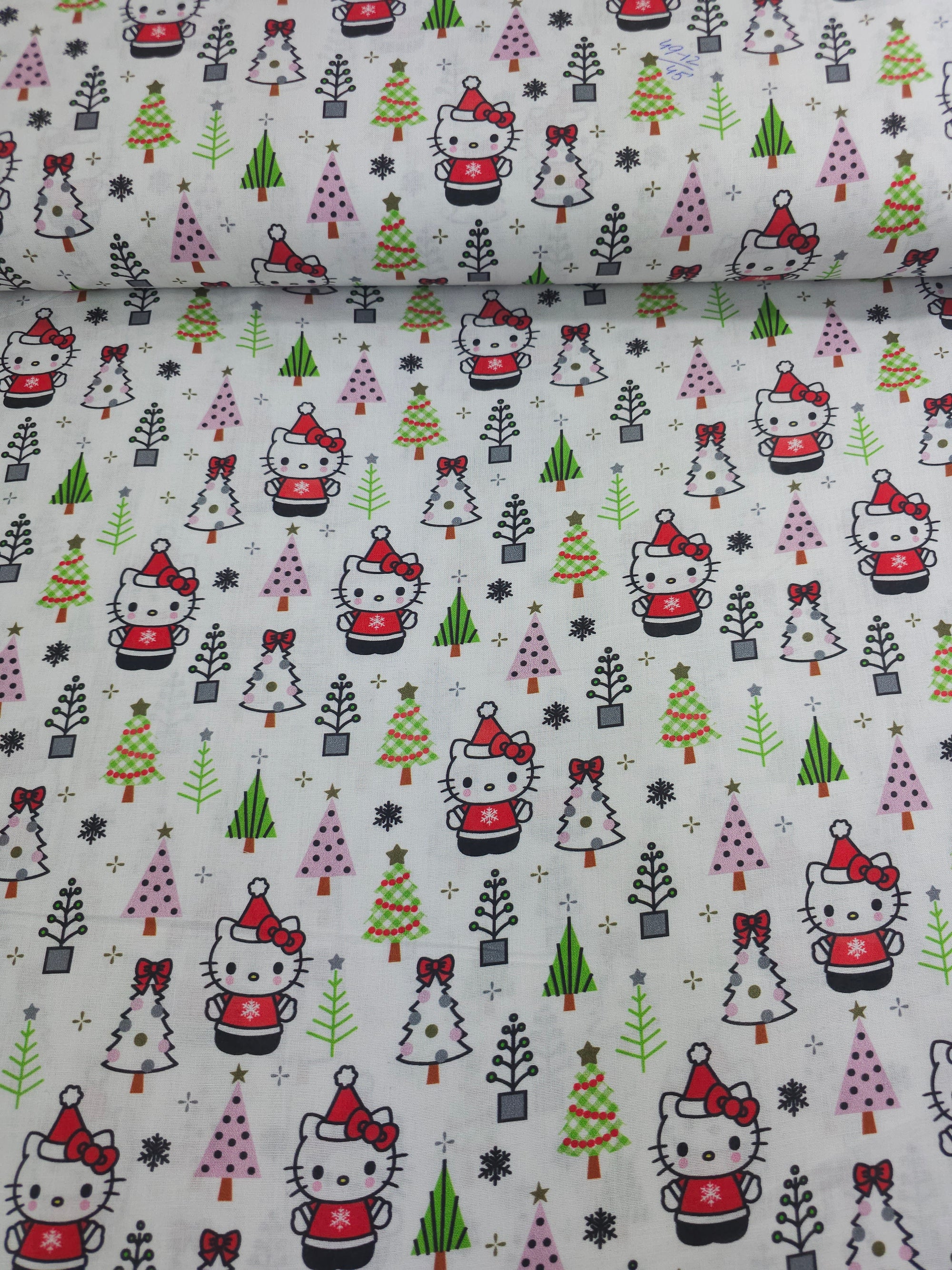 Hello Kitty Christmas 100% Cotton