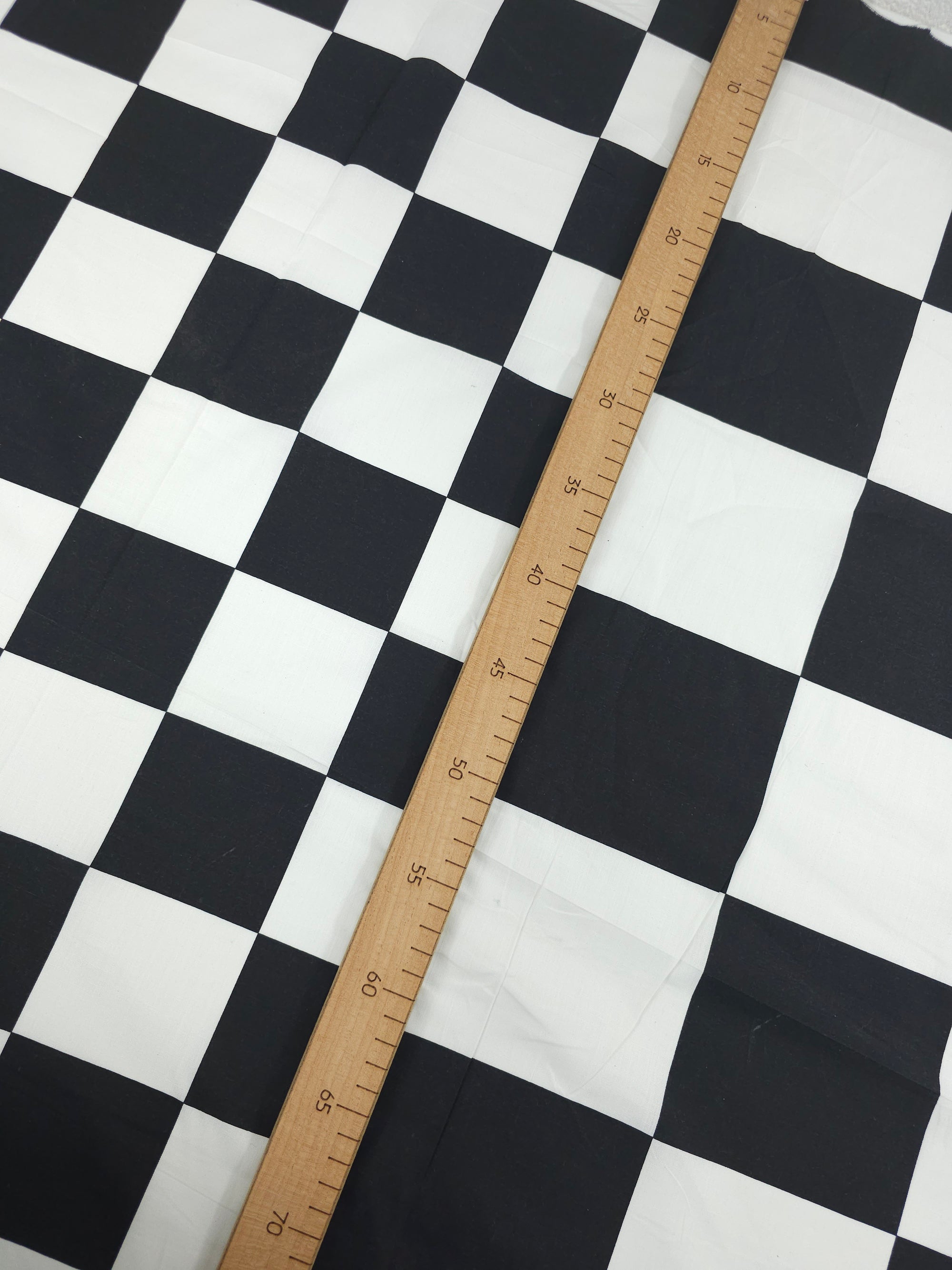 Black/White Big To Small Check Transition 100% Cotton 98" *EXTRA WIDE*