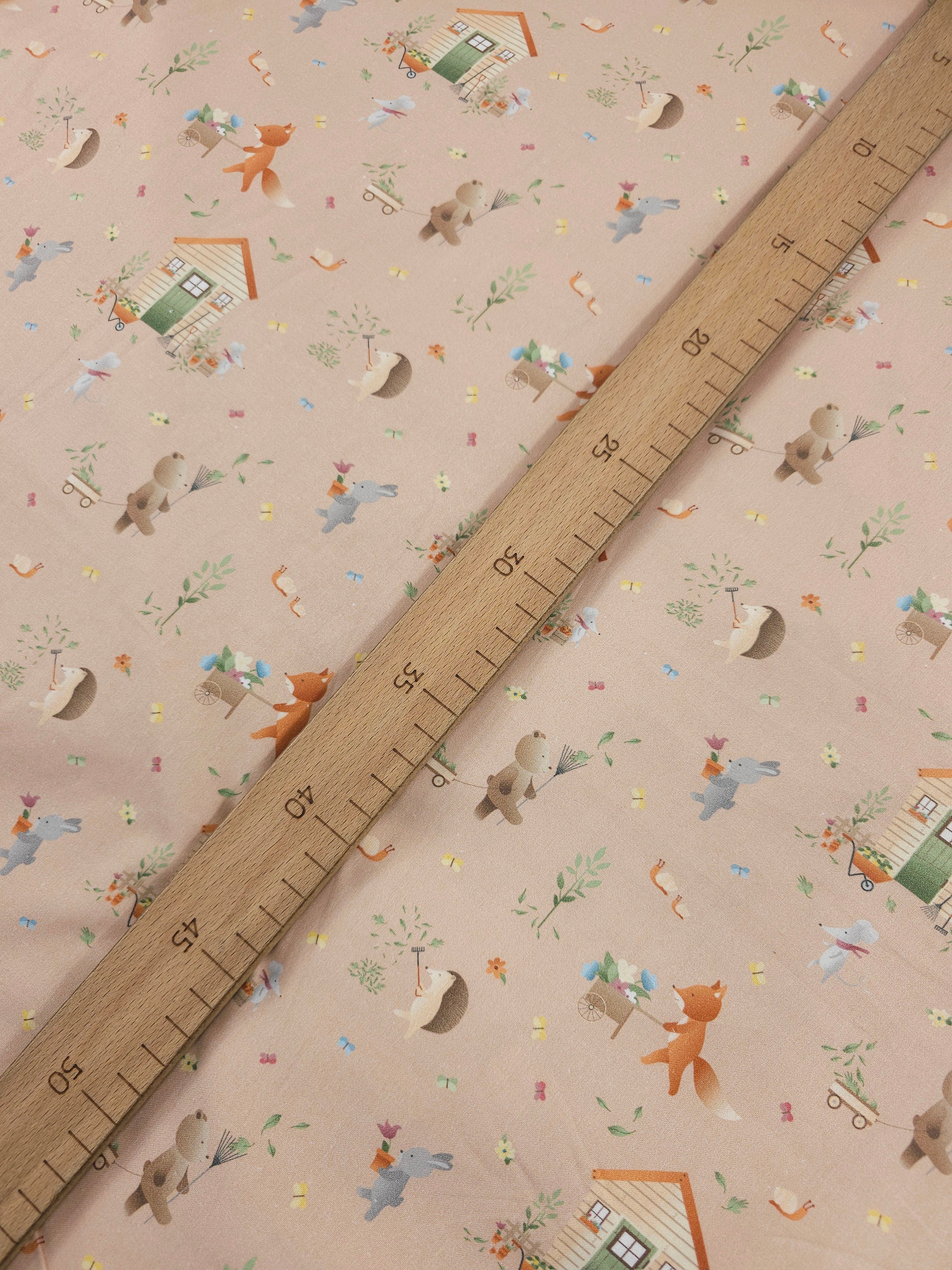 Novelty Gardening Club 100% Cotton 57"