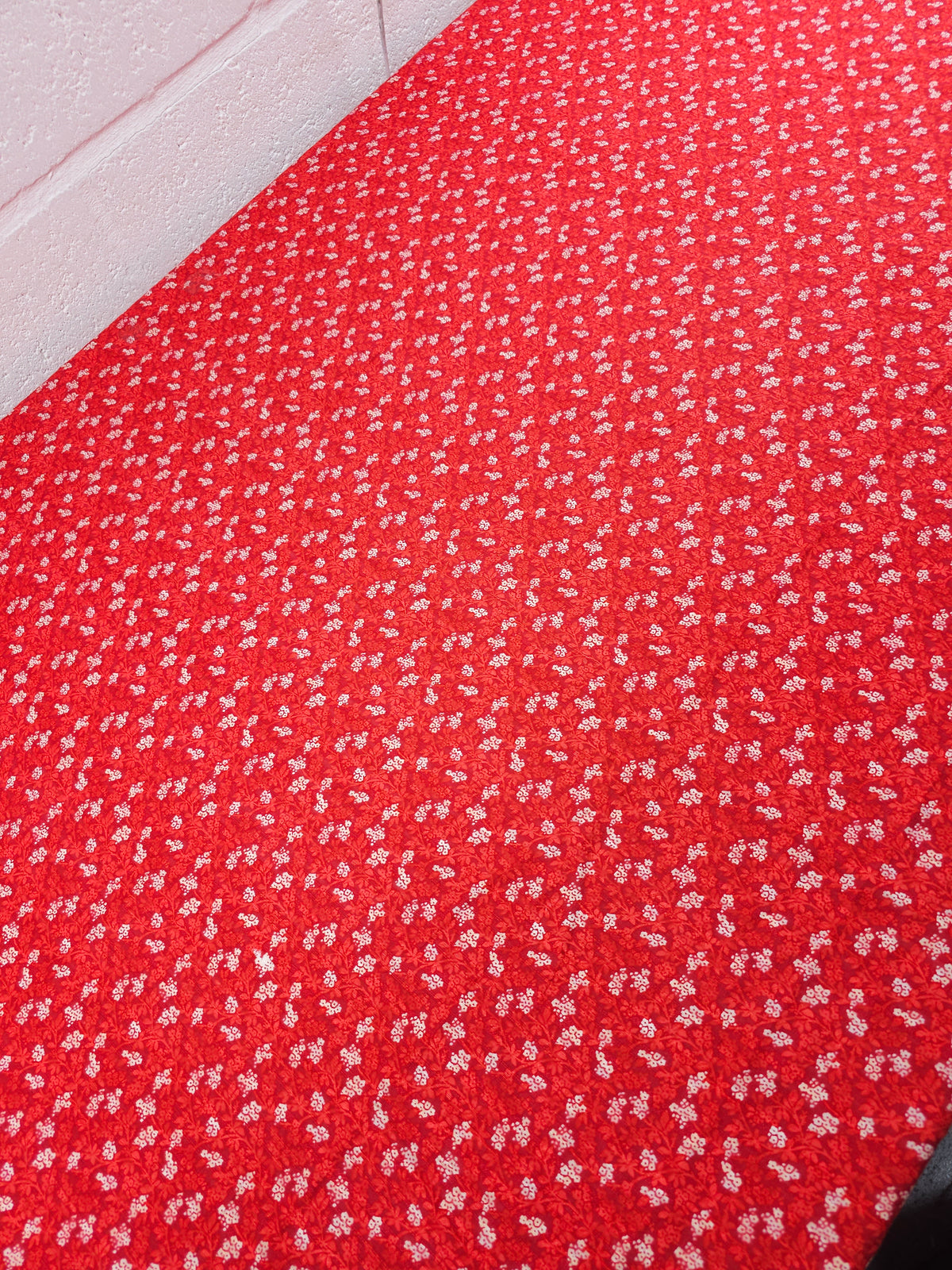 Red/Ivory Ditsy Floral Splodge Textured Viscose