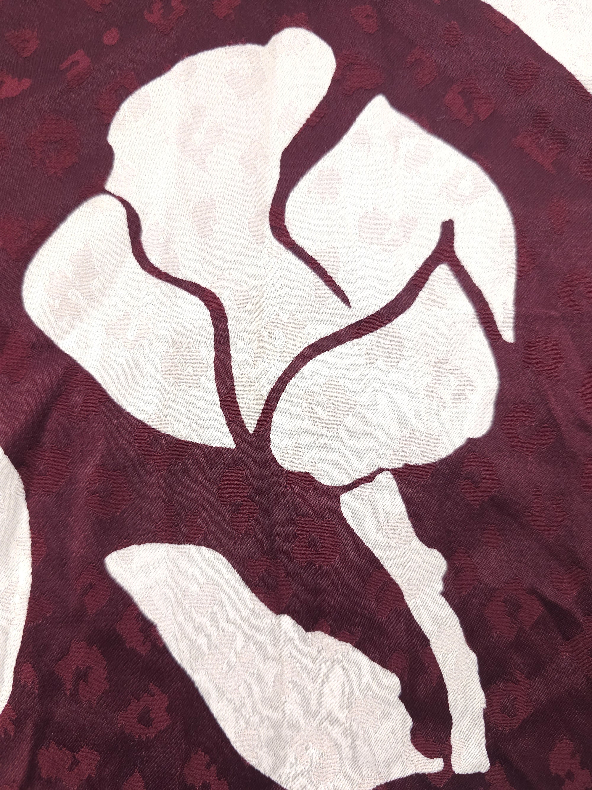Burgandy tulip Viscose- 1.4m piece