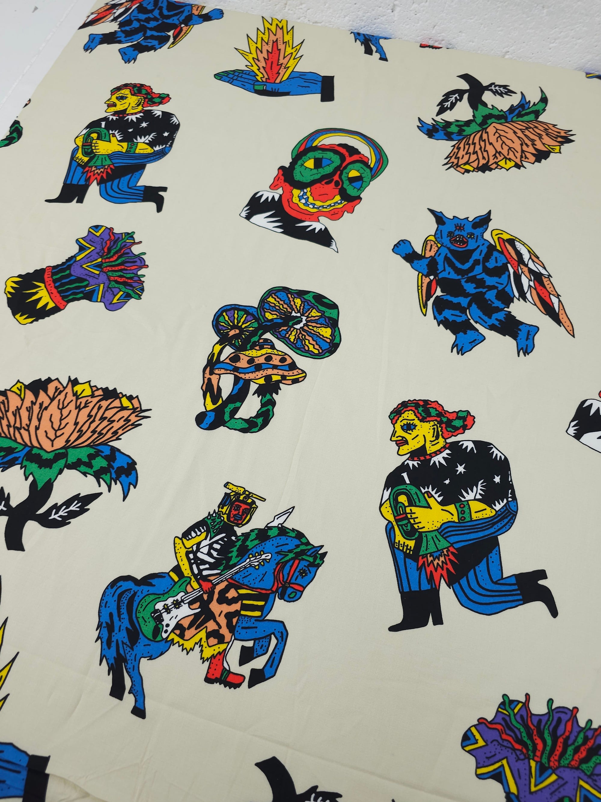 Mythologically Masked Viscose - Bob Mollema