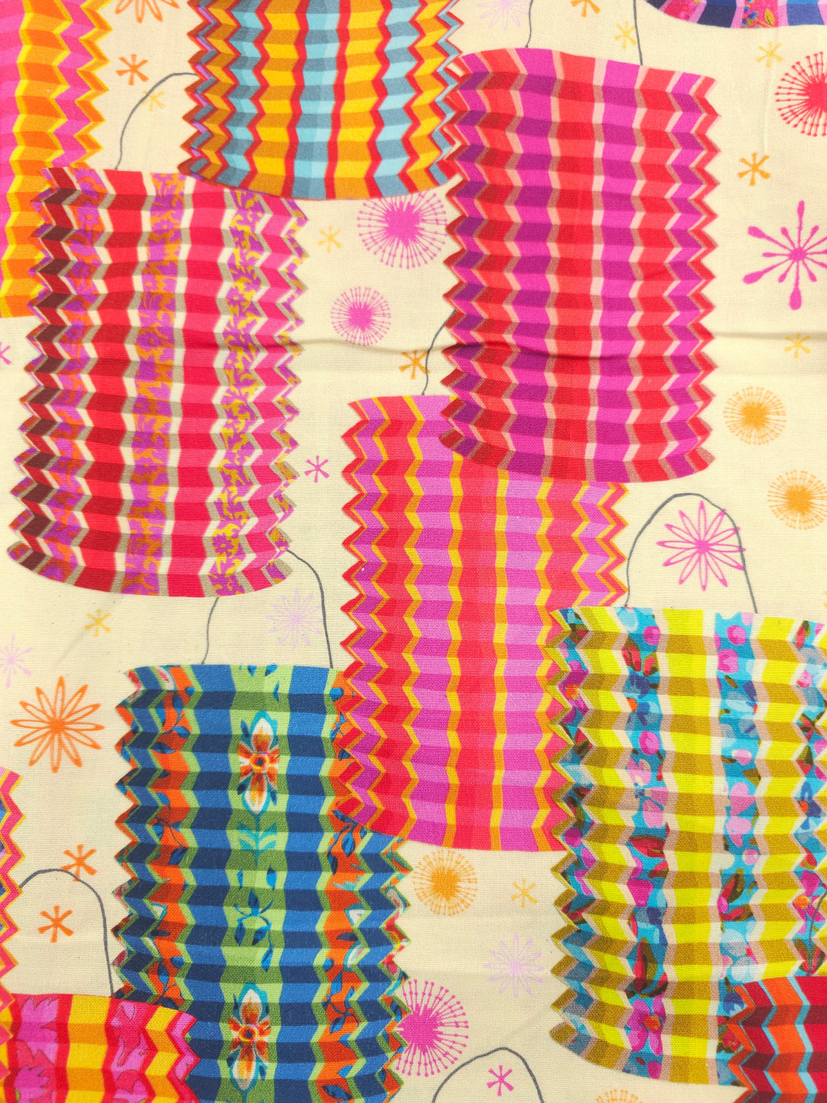 Paper lanterns Cotton- 2.1m piece