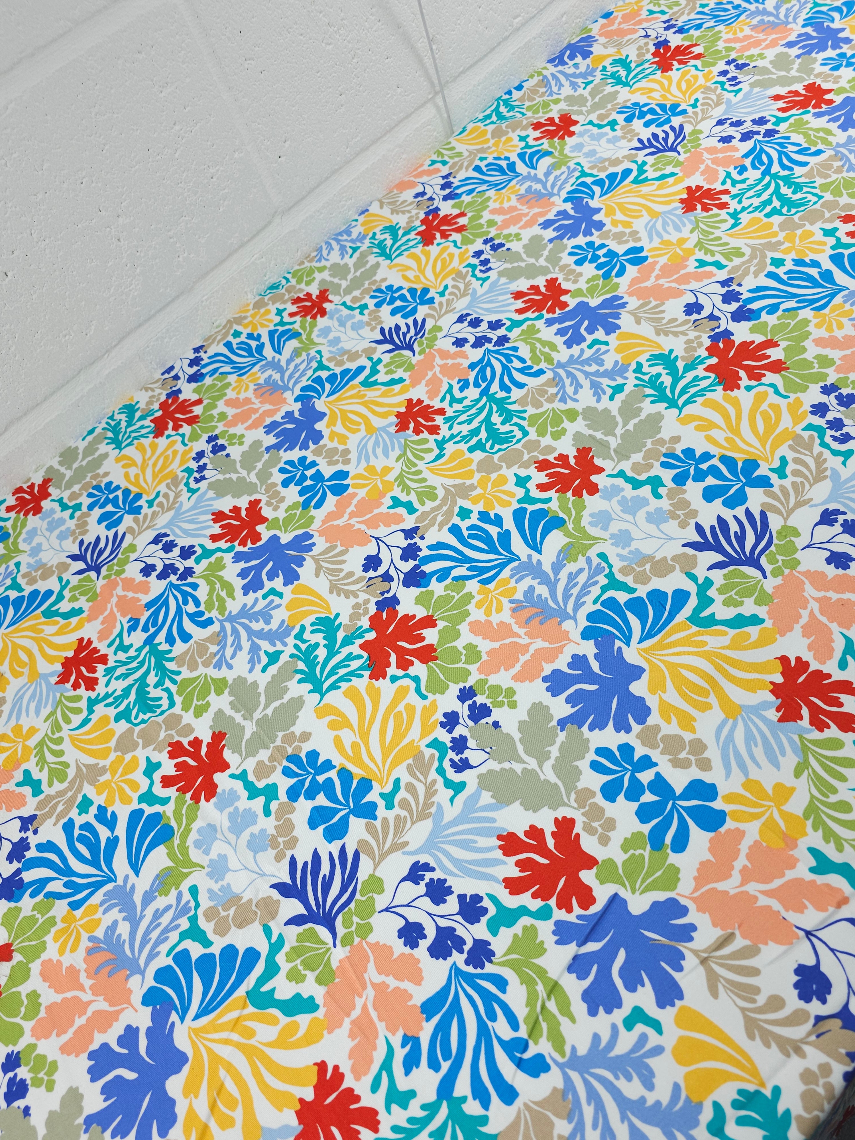 Abstract Seaweed Floral Lightweight Cotton Sateen Twill