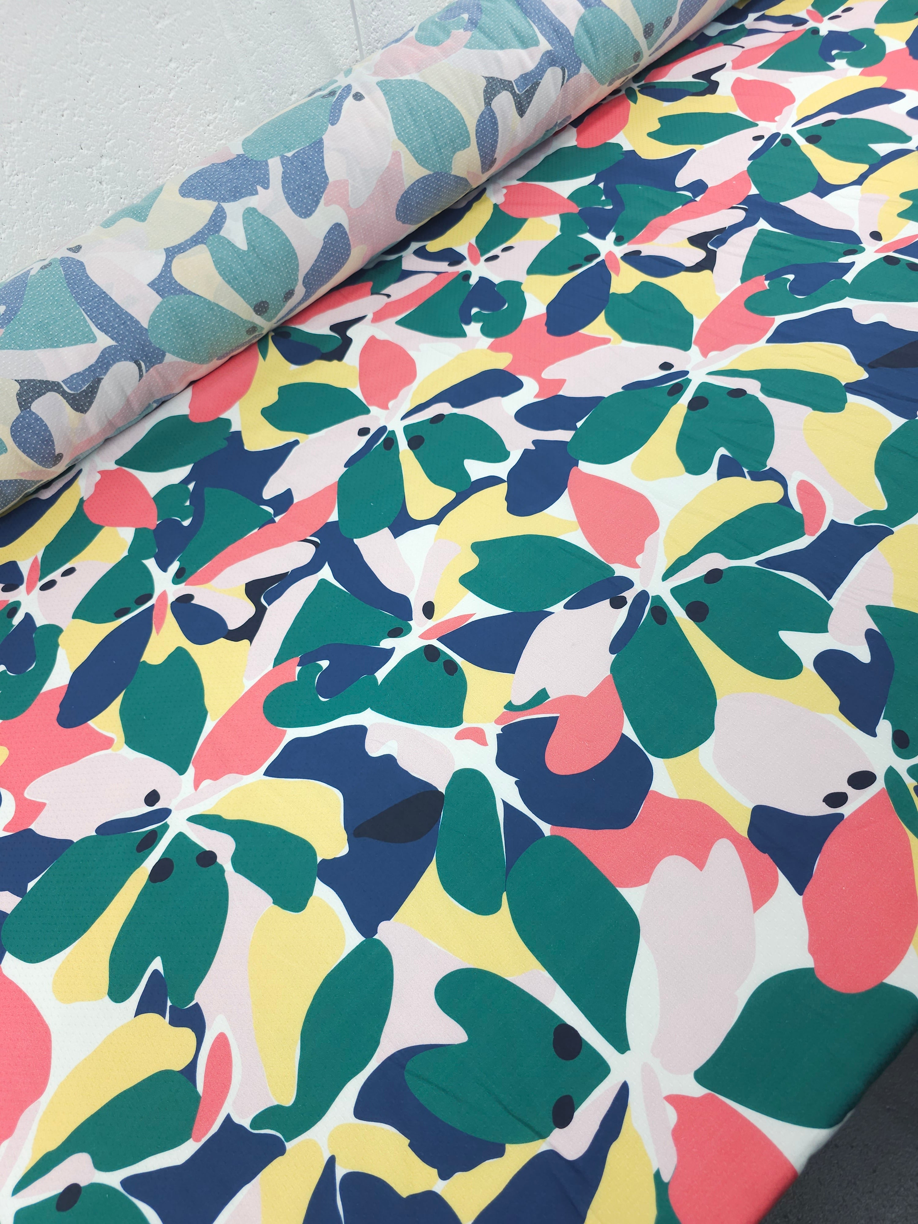 Wonder Floral Pop Dobby Cotton Viscose *DEFECT*