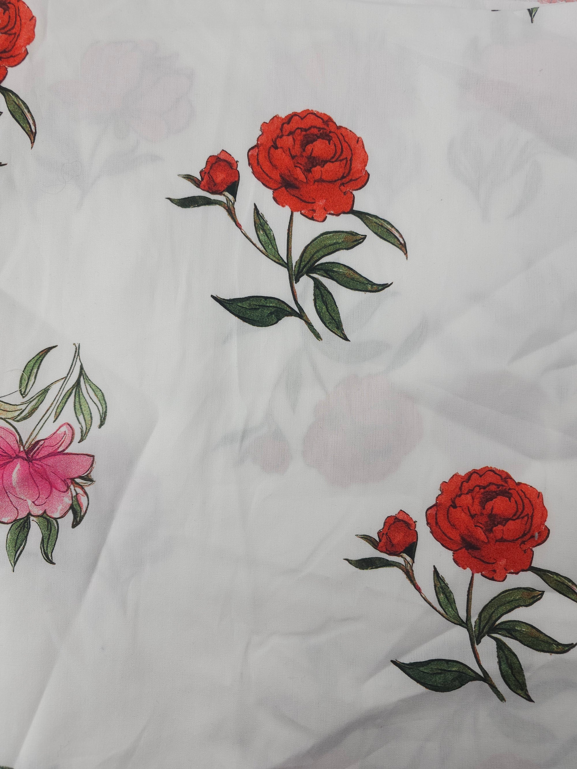 Roses and peonys Cotton blend- 1.6m piece