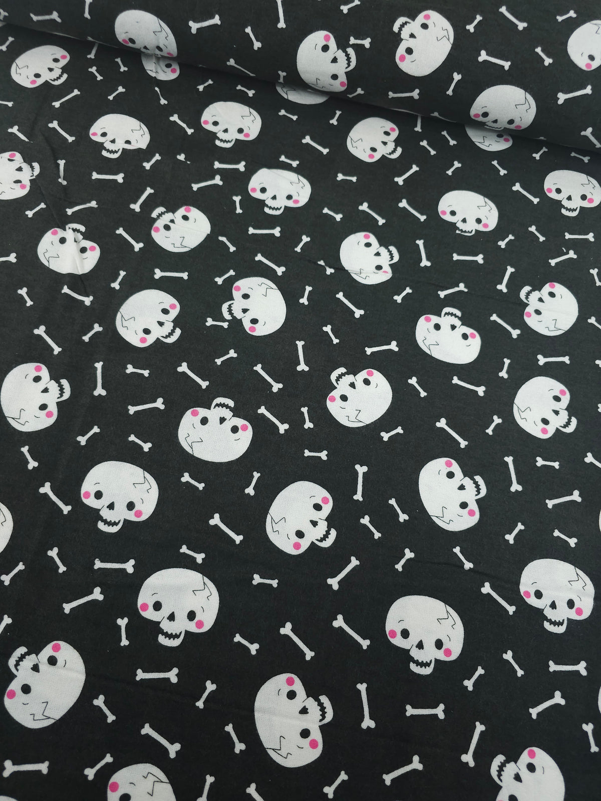 Happy Skull And Bones Lightweight Flannel Cotton