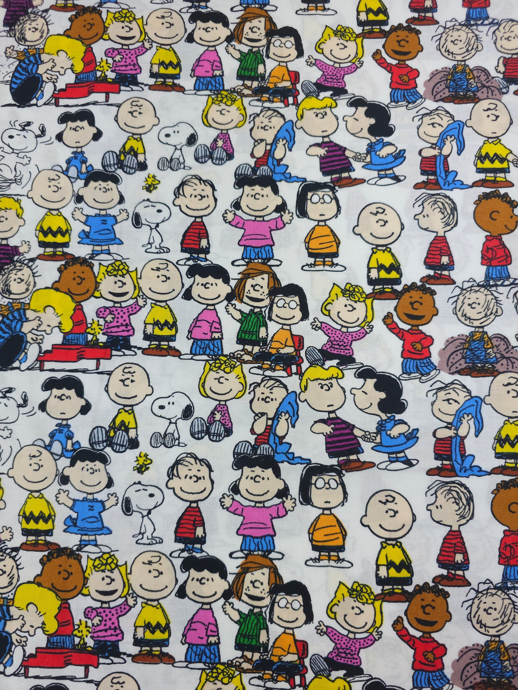 Peanuts Gang 100% Cotton