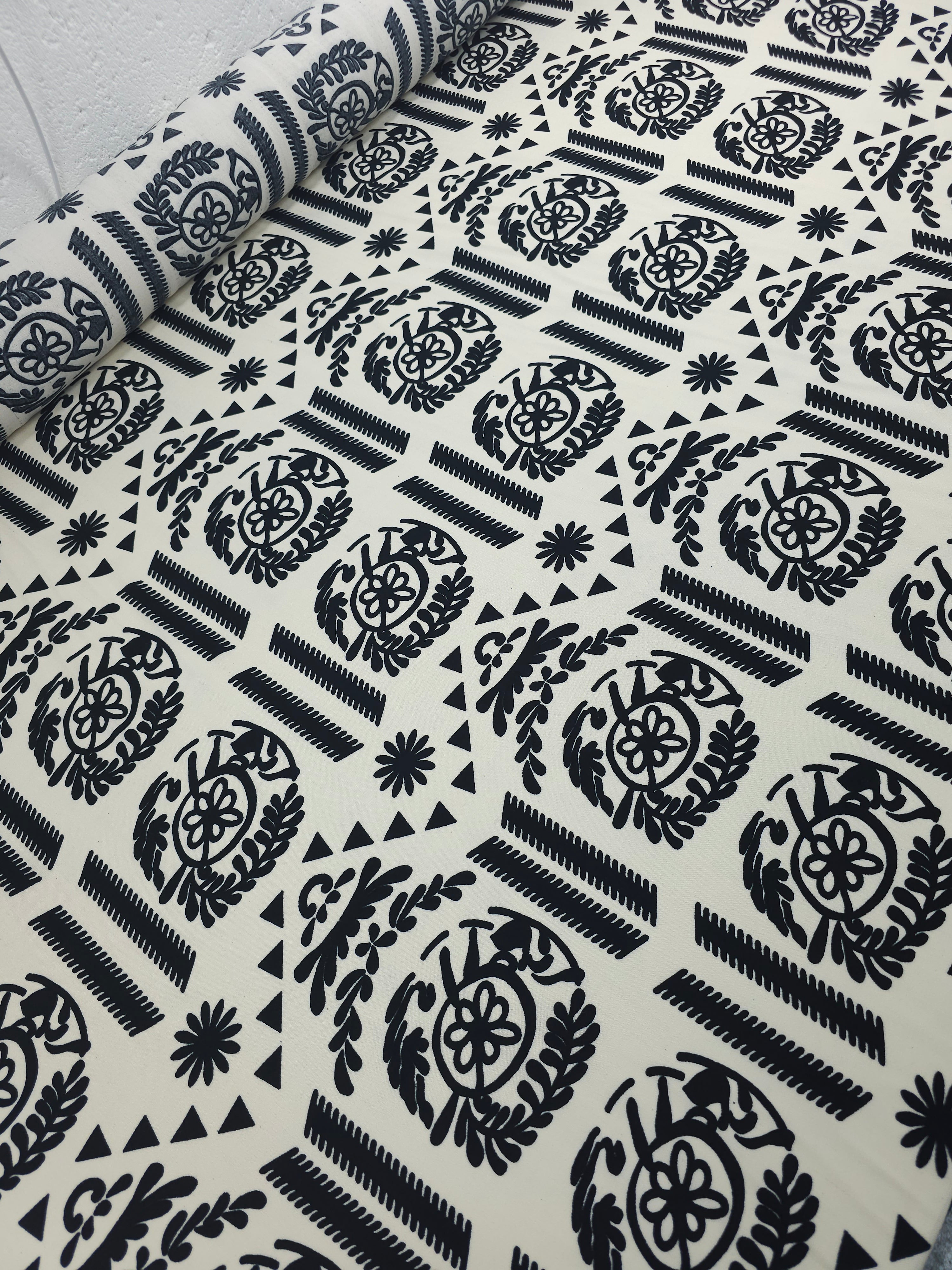 Black/Ivory Aztec Motif Viscose Challis *DEFECT*