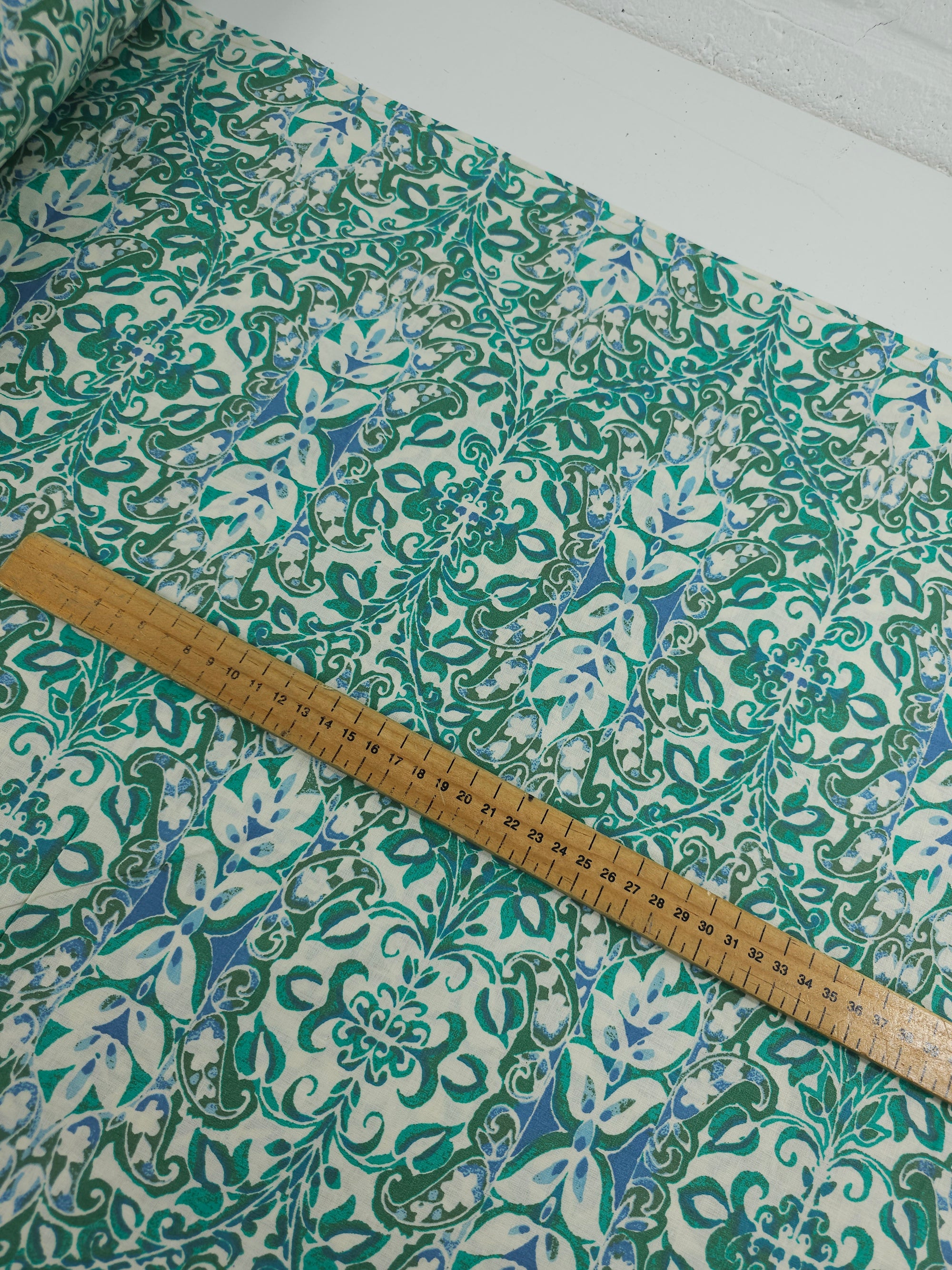Green/Ivory Tapestry Damask 100% Cotton 102" *EXTRA WIDE*