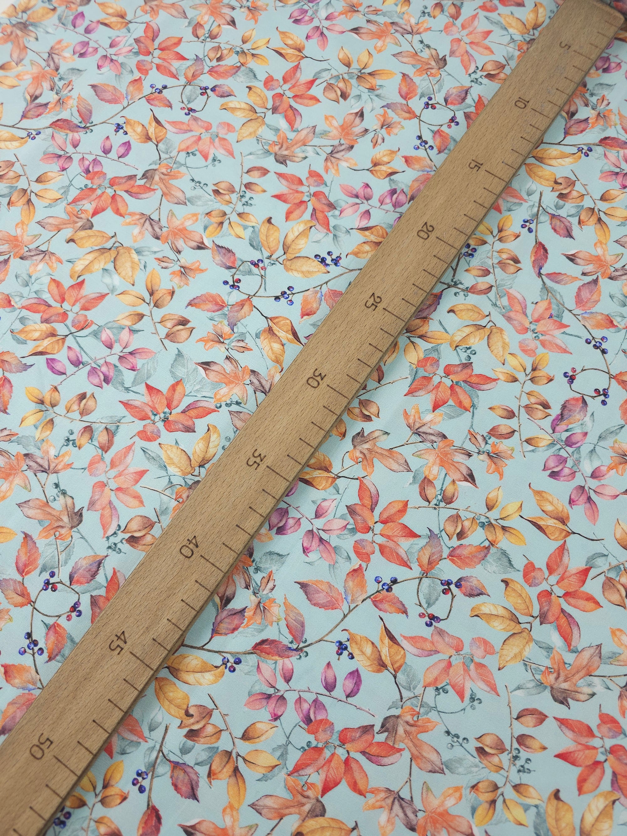 Bountiful Crisp Leaves 100% Cotton