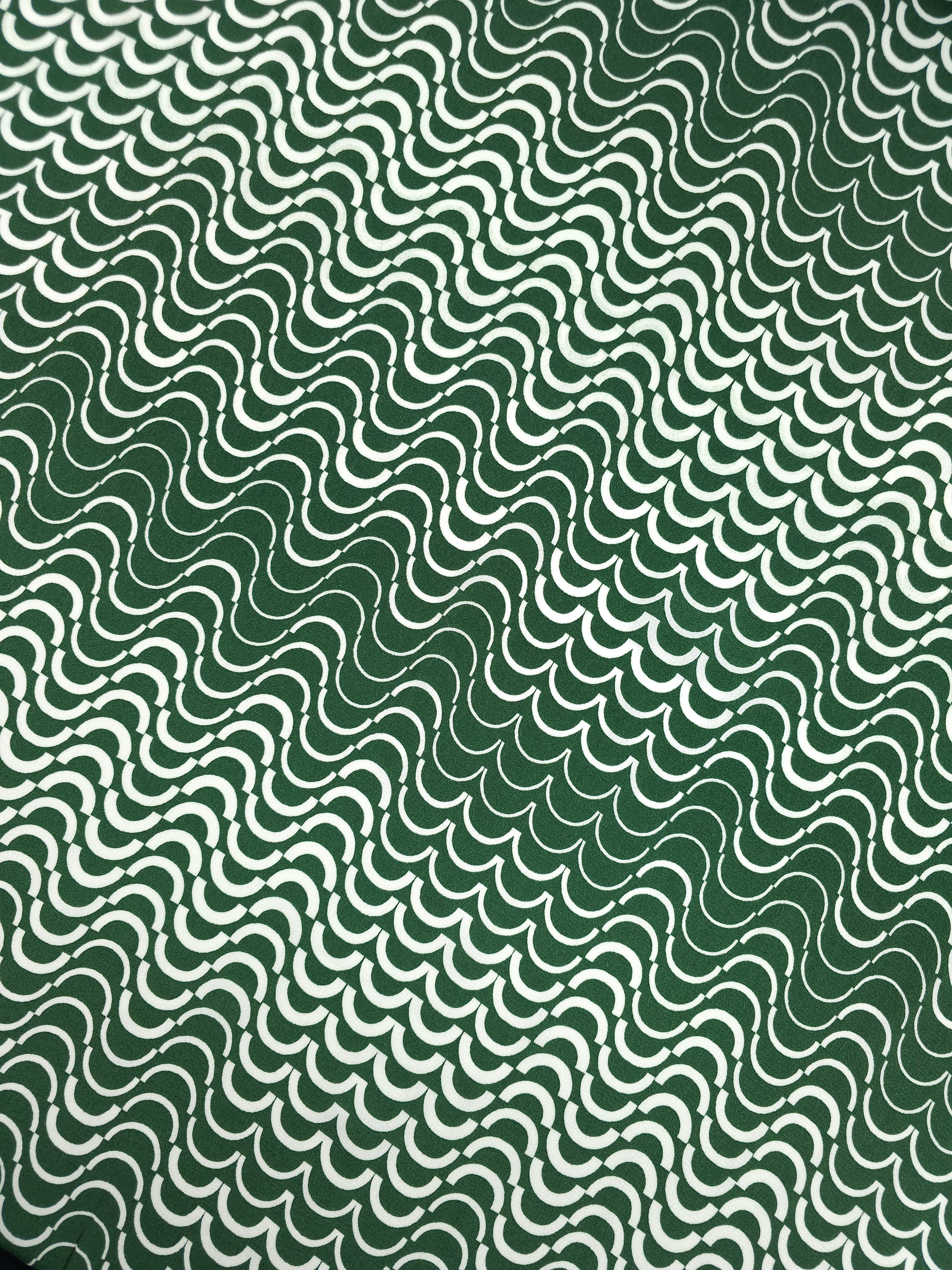 Green Abstract Curve Viscose Crepe