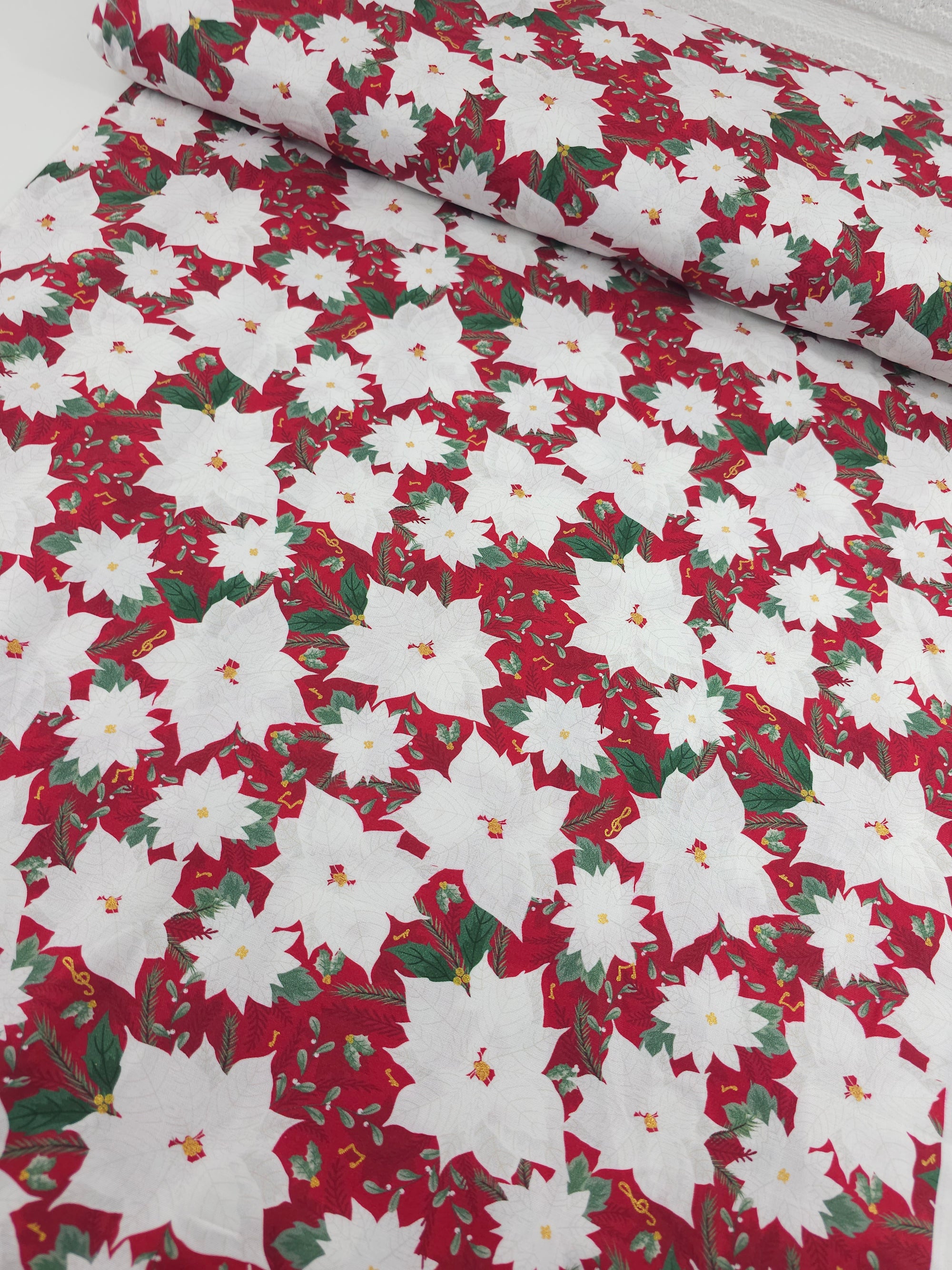 Red/White Poinsettia Floral 100% Cotton