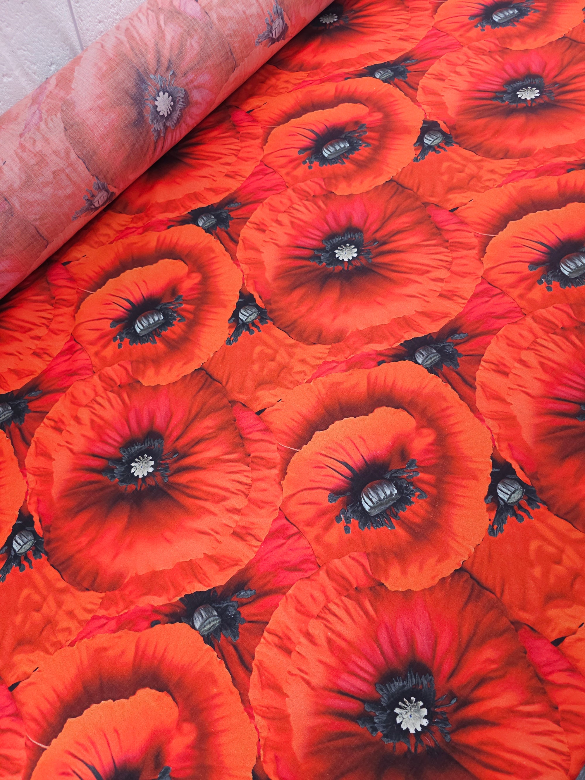 Red Large Poppy Fine Cotton *DEFECT*
