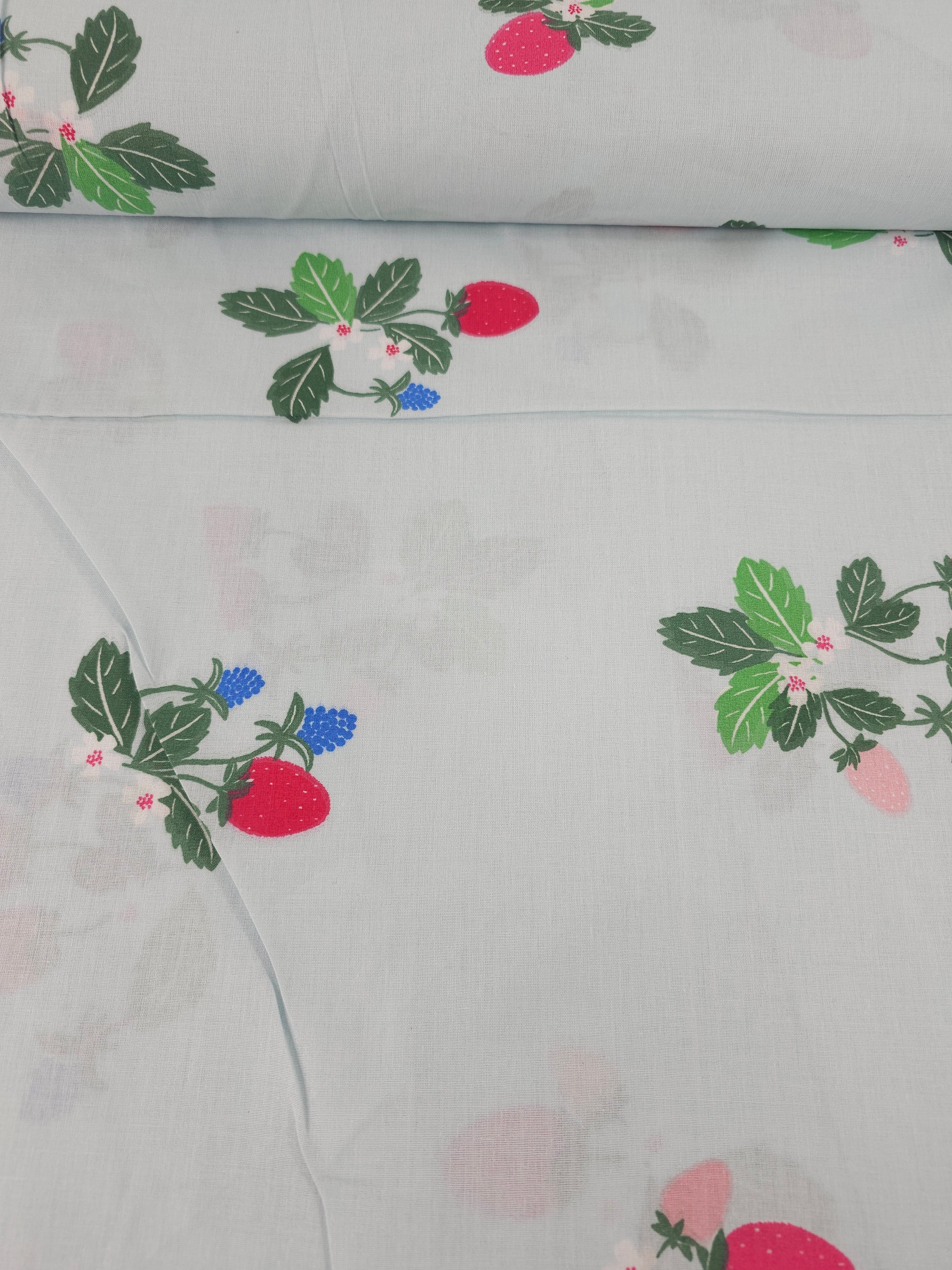 Strawberry Cluster 100% Cotton 86” *EXTRA WIDE*
