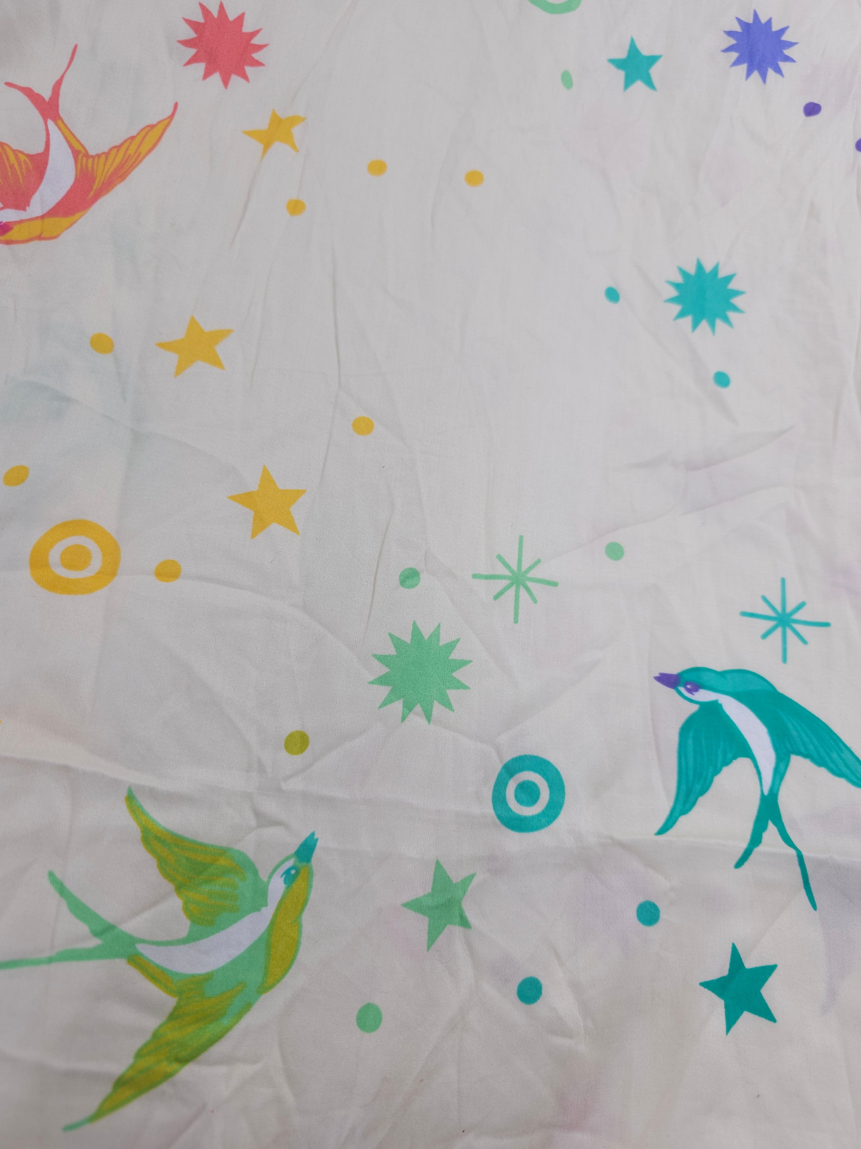Rainbow bird Cotton sateen- 3m piece