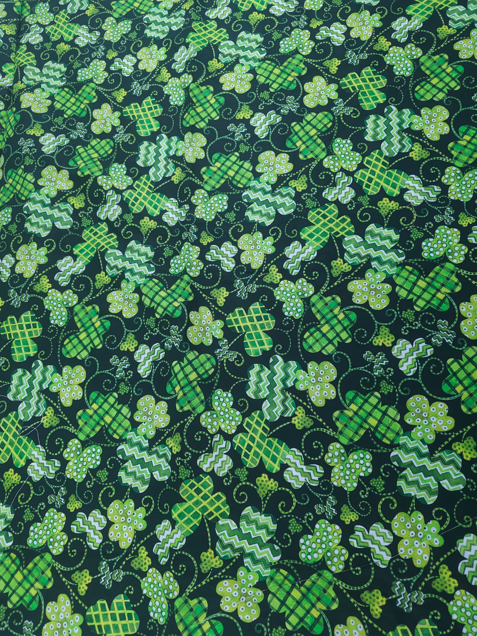 Lucky clover Cotton- 1.9m piece