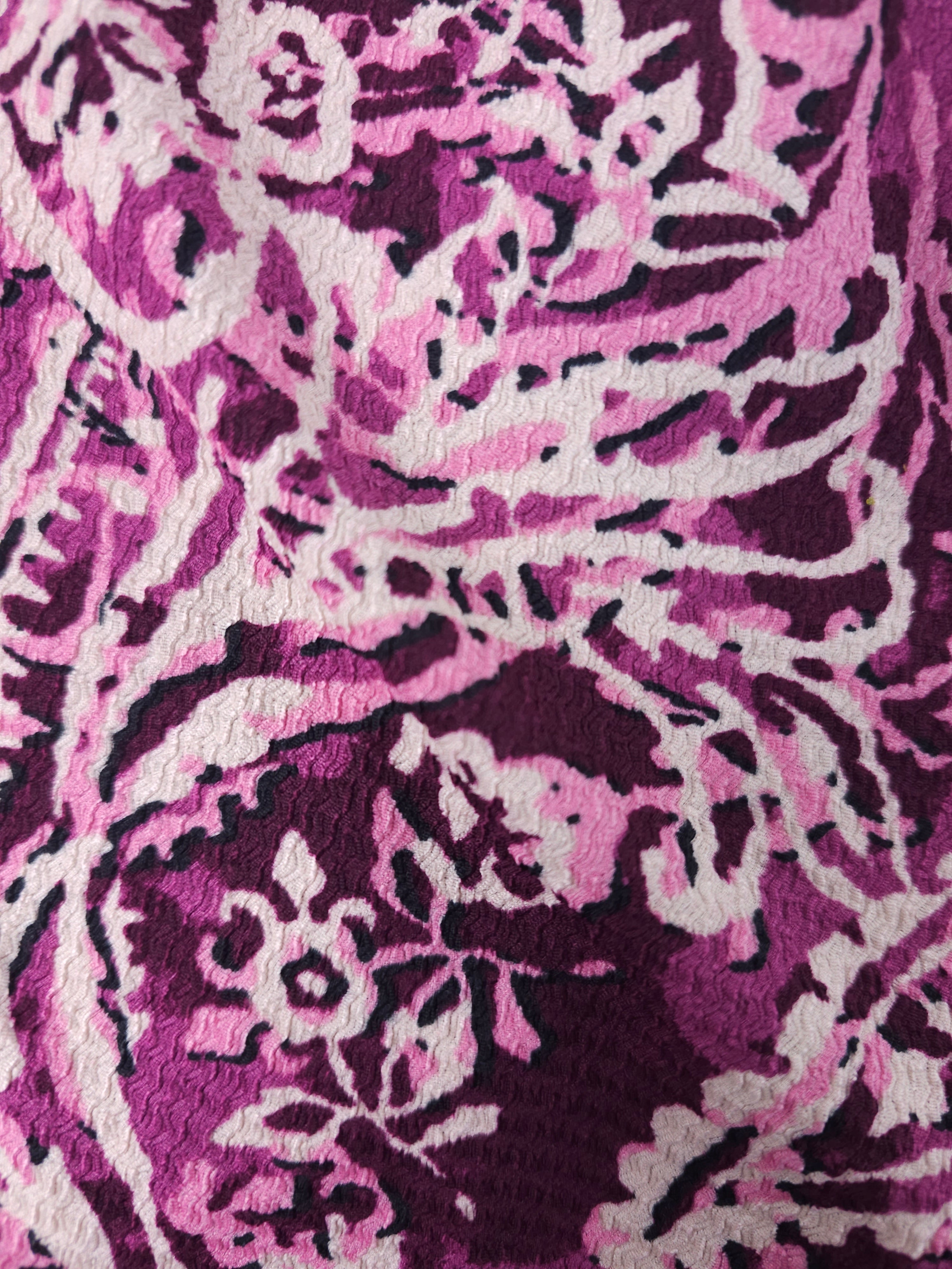 Magenta design Viscose- 4m piece