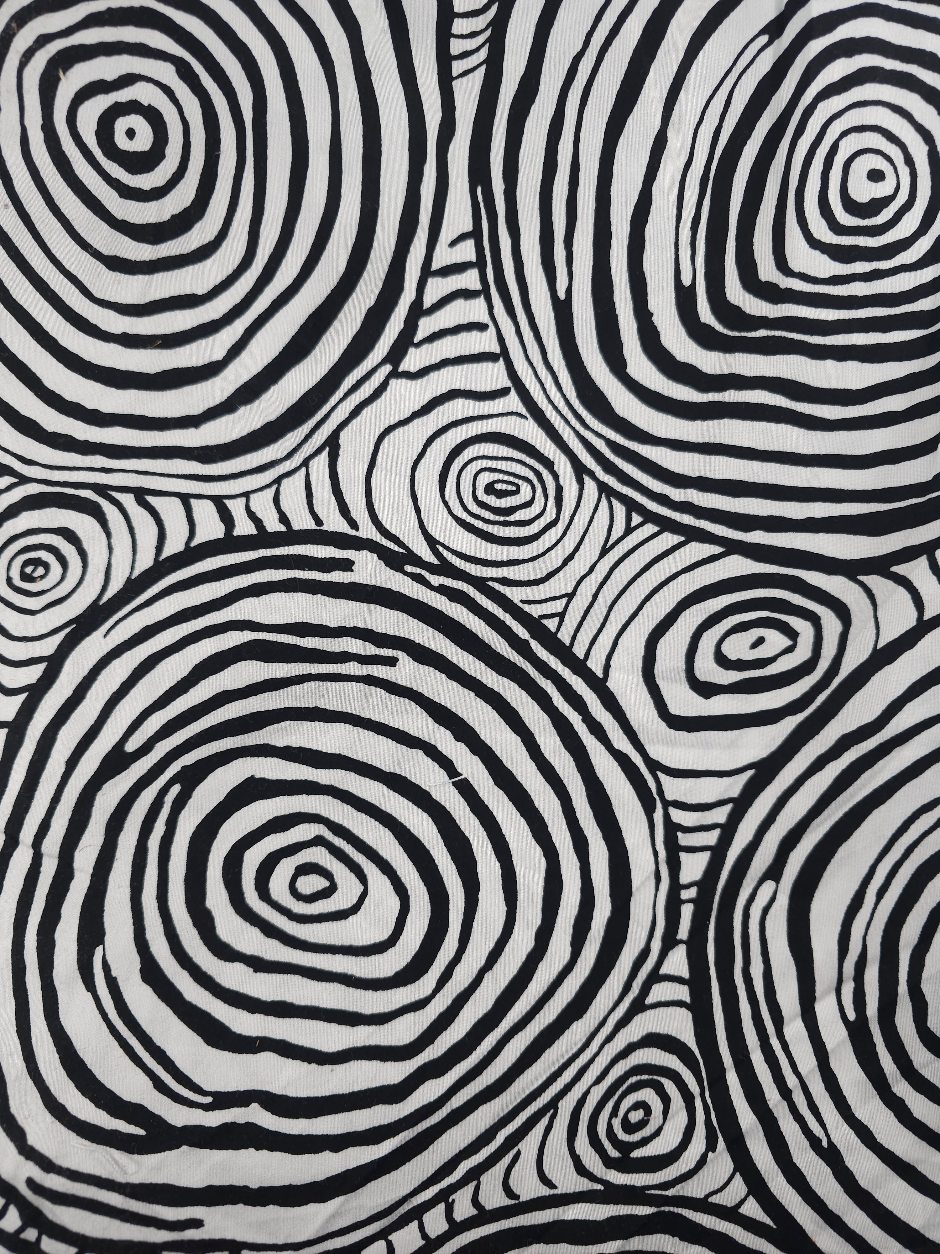 Lined circles Cotton sateen- 2m piece