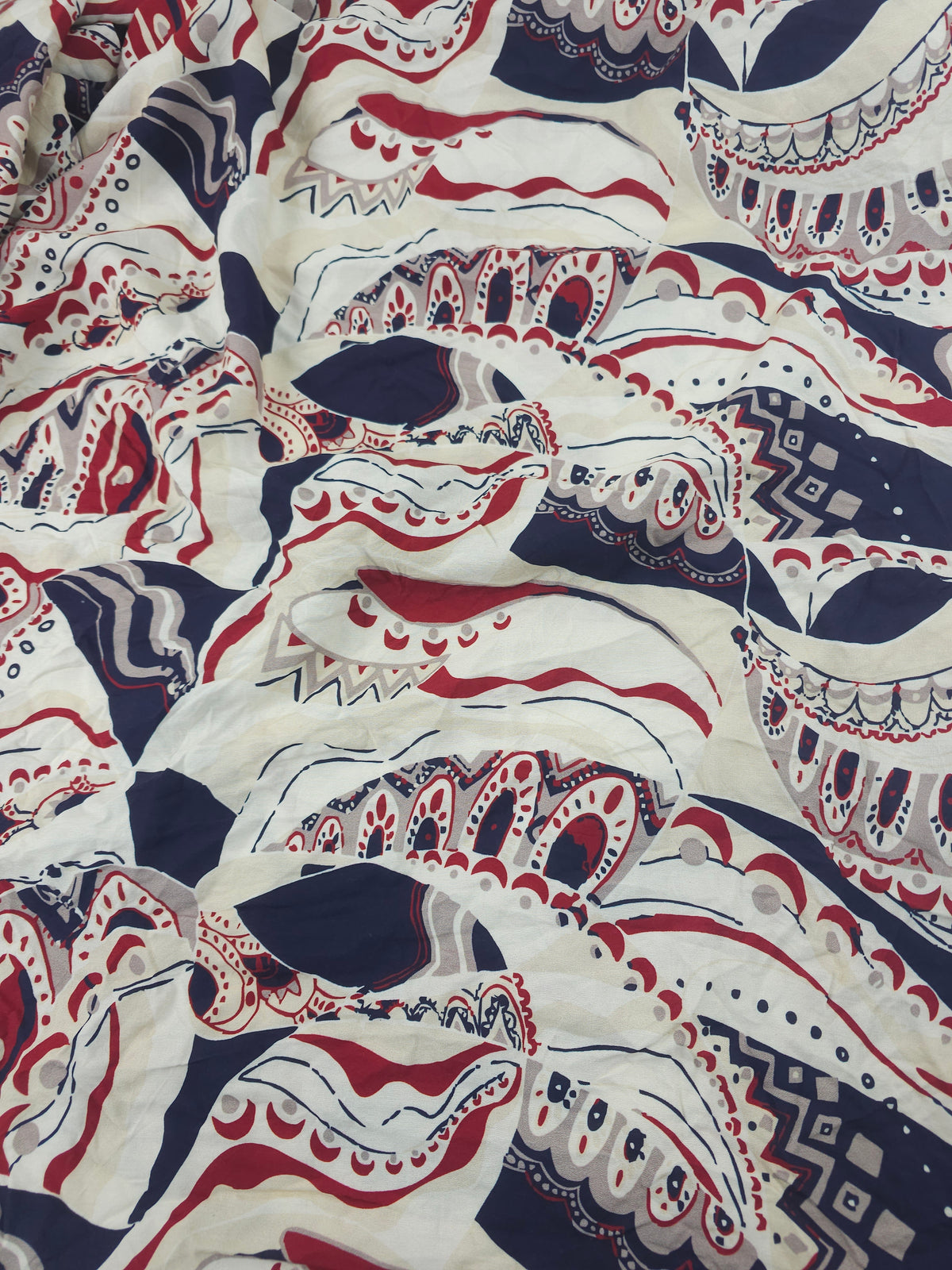 Waves of design Viscose- 2.3m piece