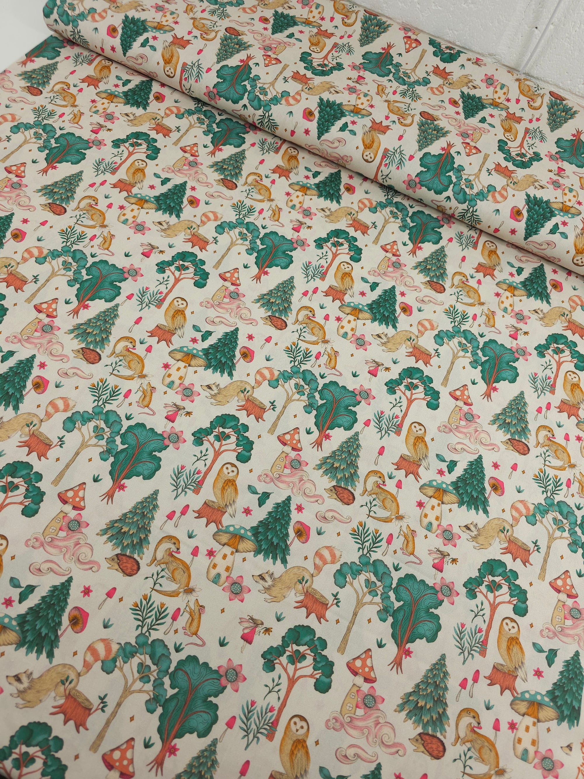 Christmas Tree Animal Forest 100% Cotton 60"