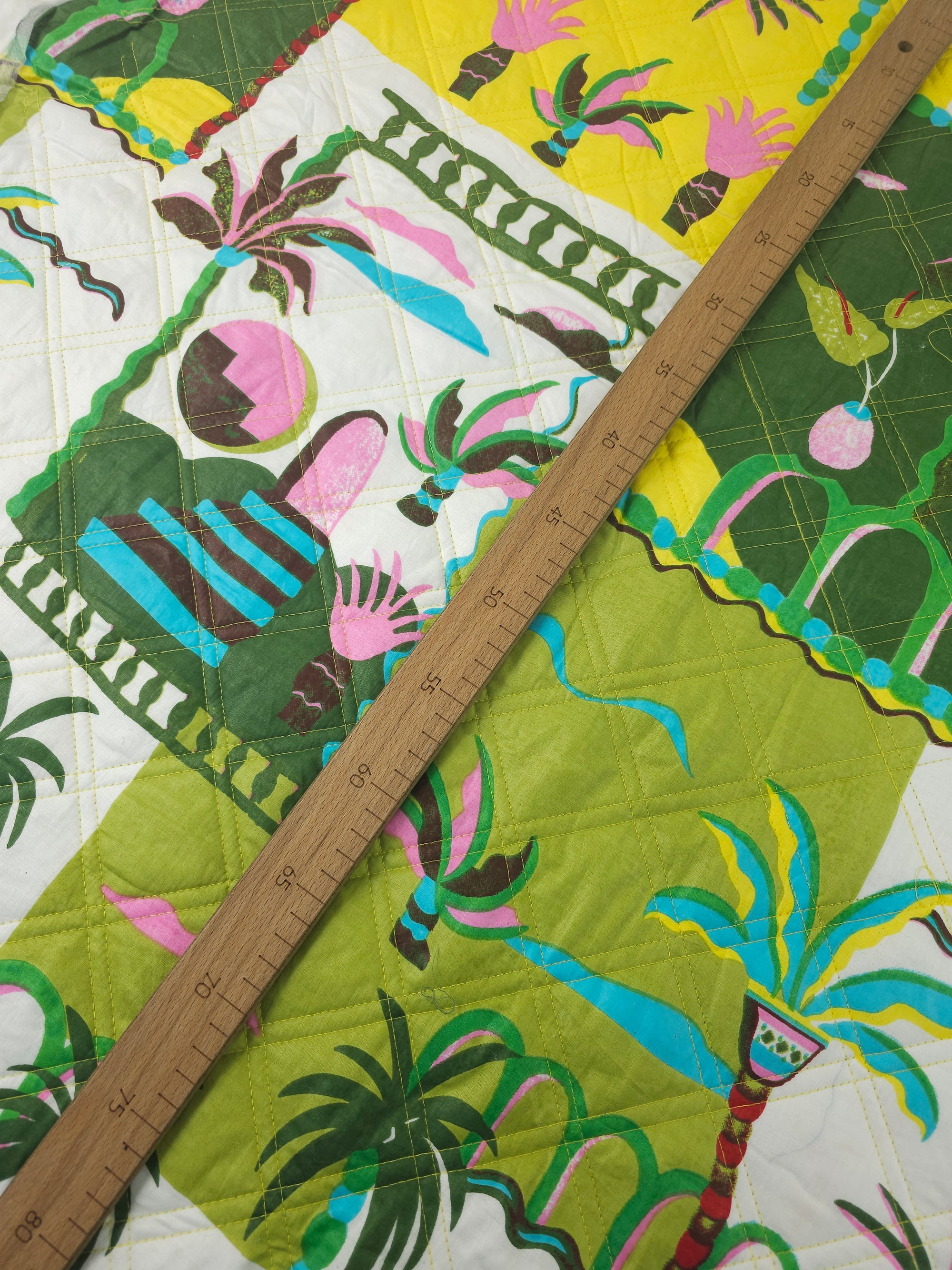 Green/Yellow Palm Tree Scenery Quilted Screen Print - 1.35m Piece