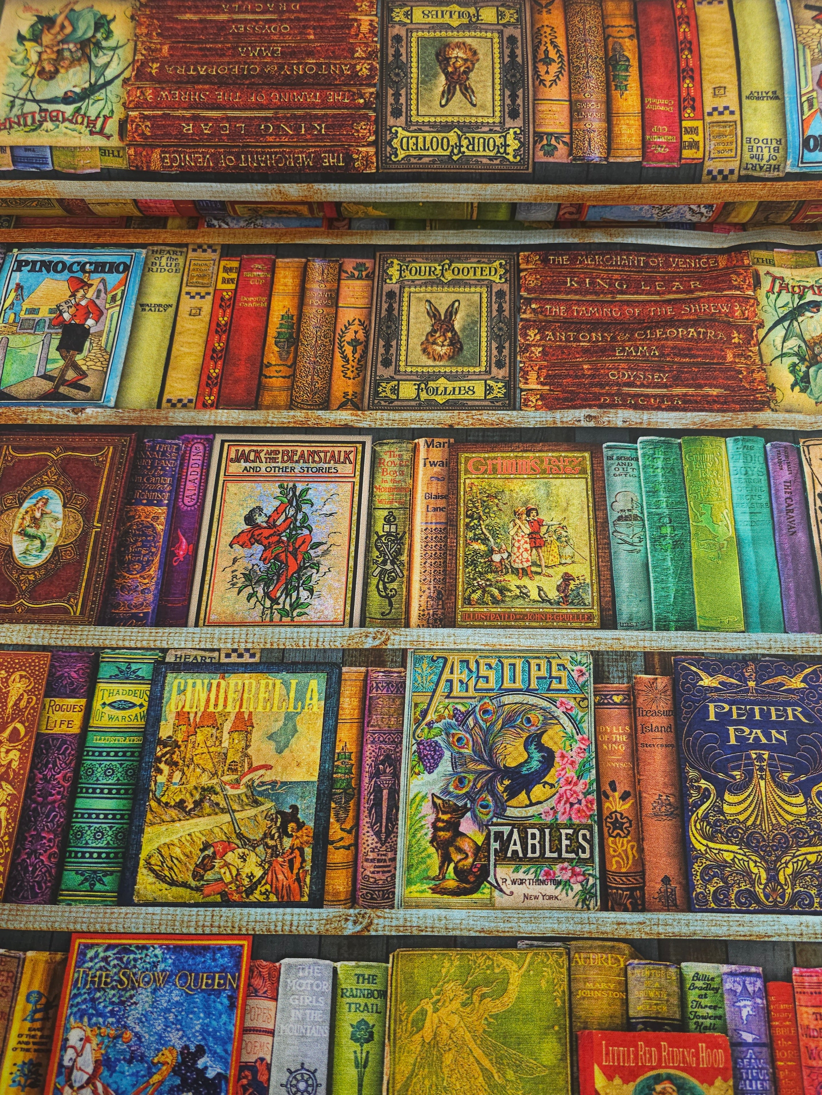 Vintage Library Bookshelf 100% Cotton - Robert Kaufman