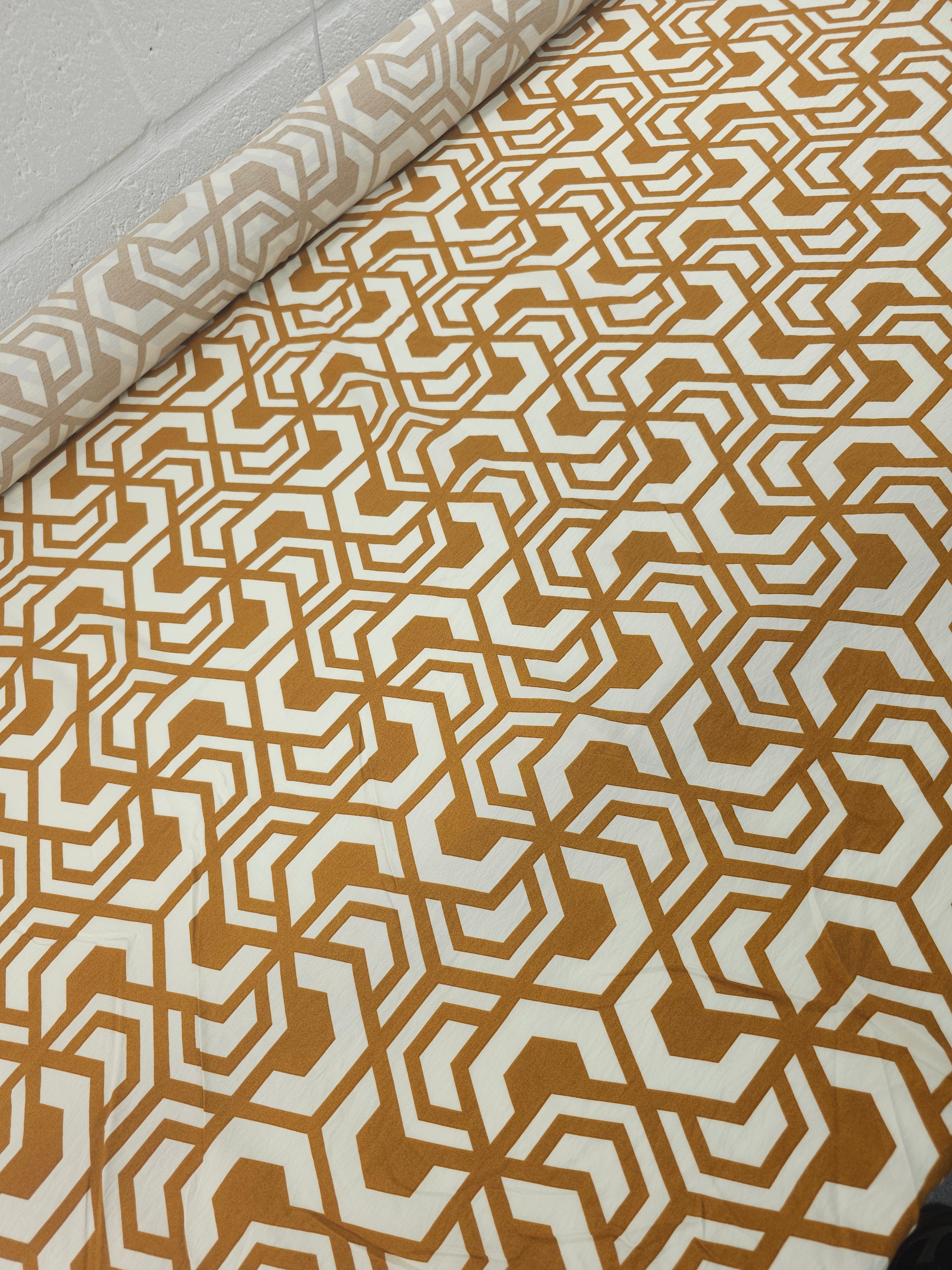 Bronze/Ivory Geometric Modal