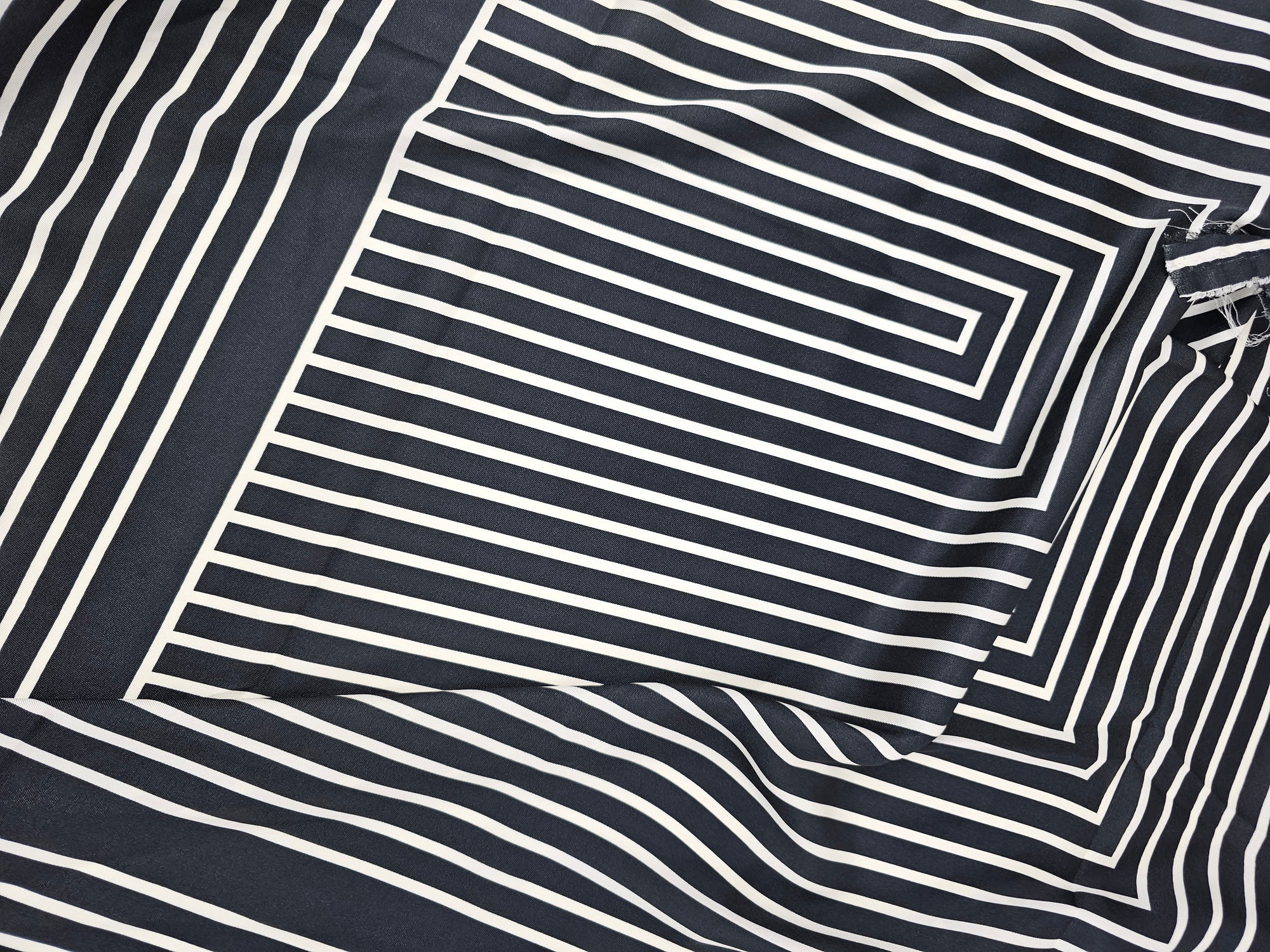 Black/White Squared Poly Satin Slightly Damaged - 3.1m Piece