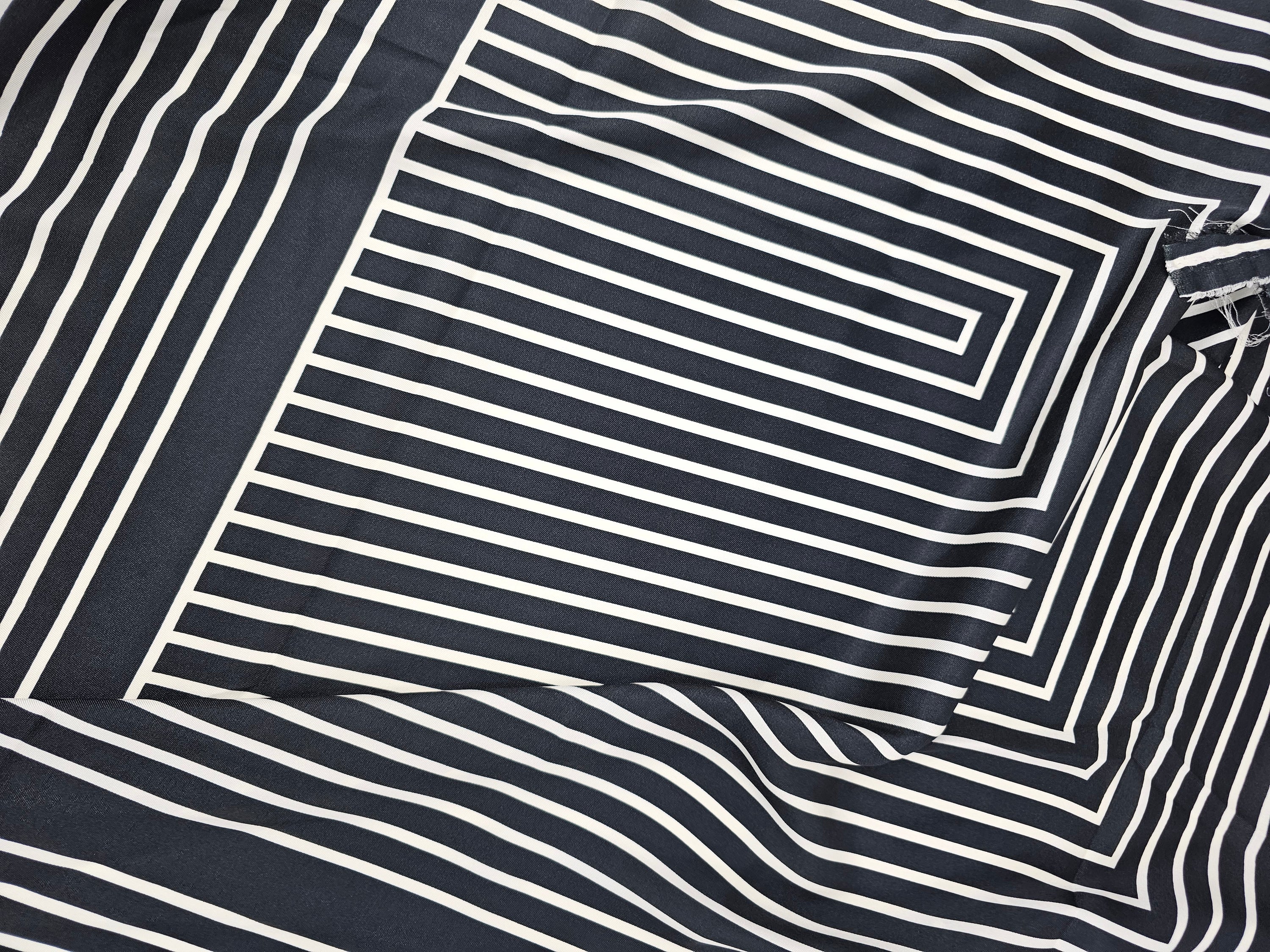 Black/White Squared Poly Satin Slightly Damaged - 3.1m Piece
