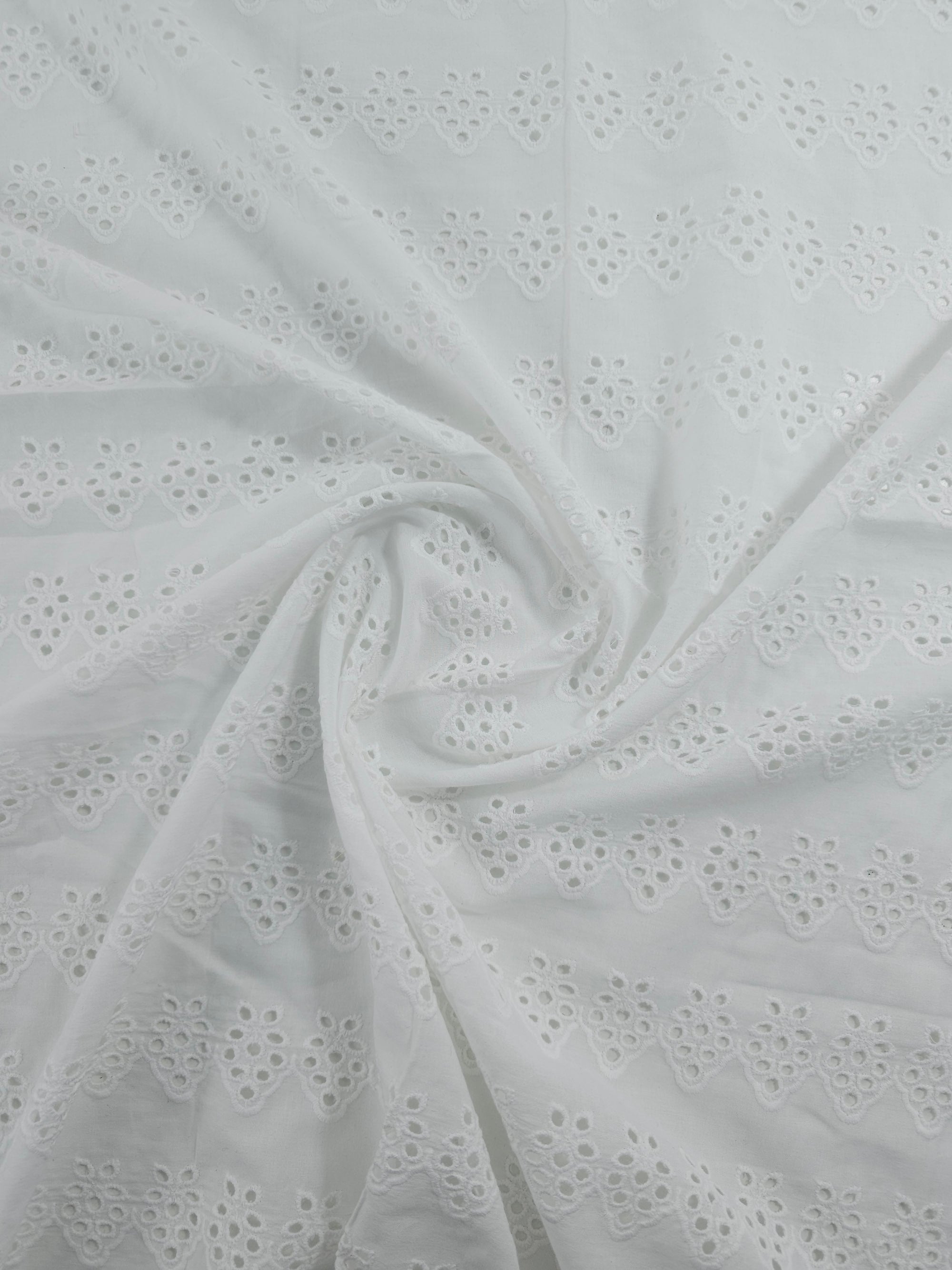 White Diasy Petal Track Cambric Cotton Broderie Anglaise