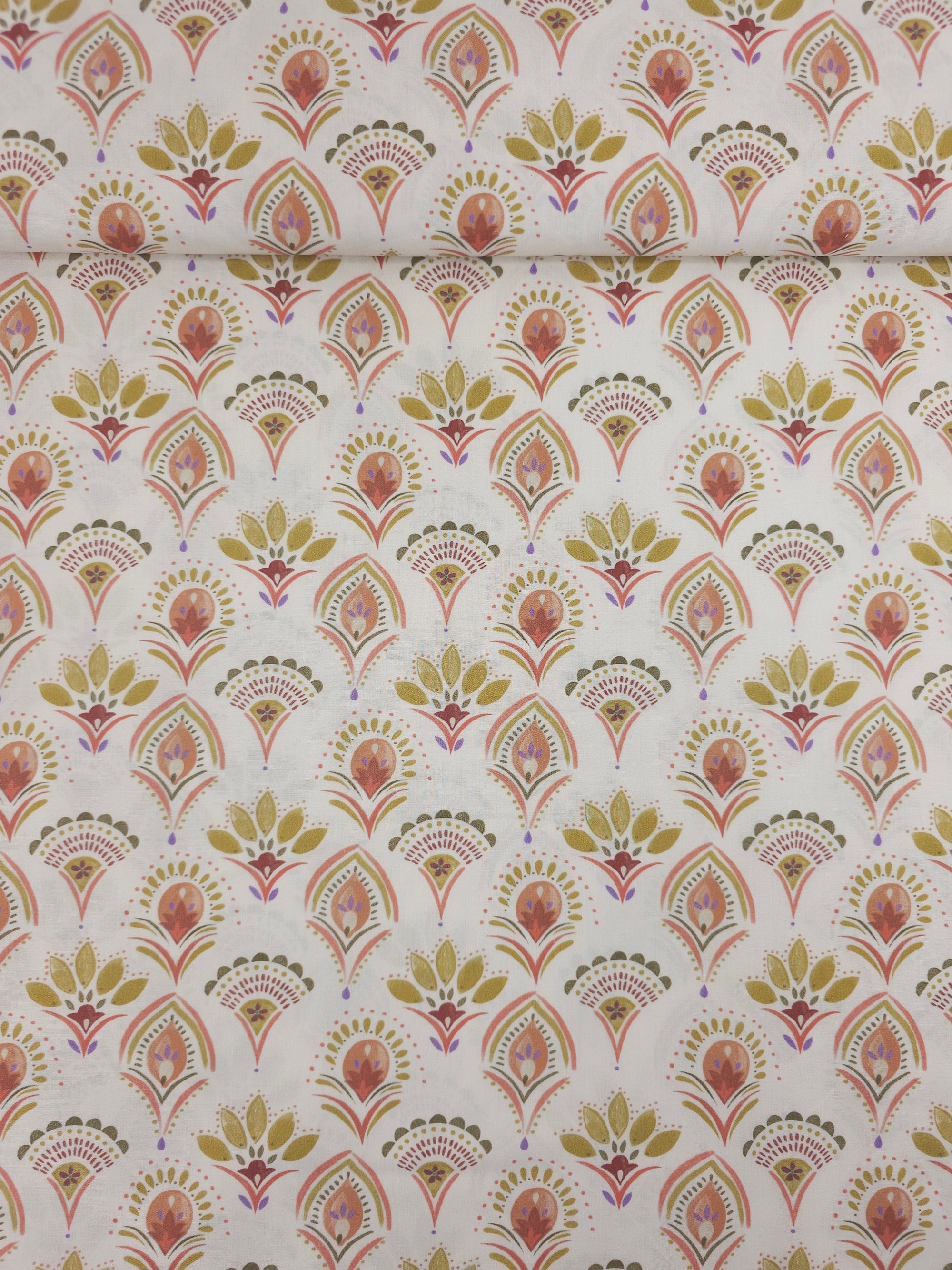 Ivory Abstract Petal Scallop 100% Cotton 57"