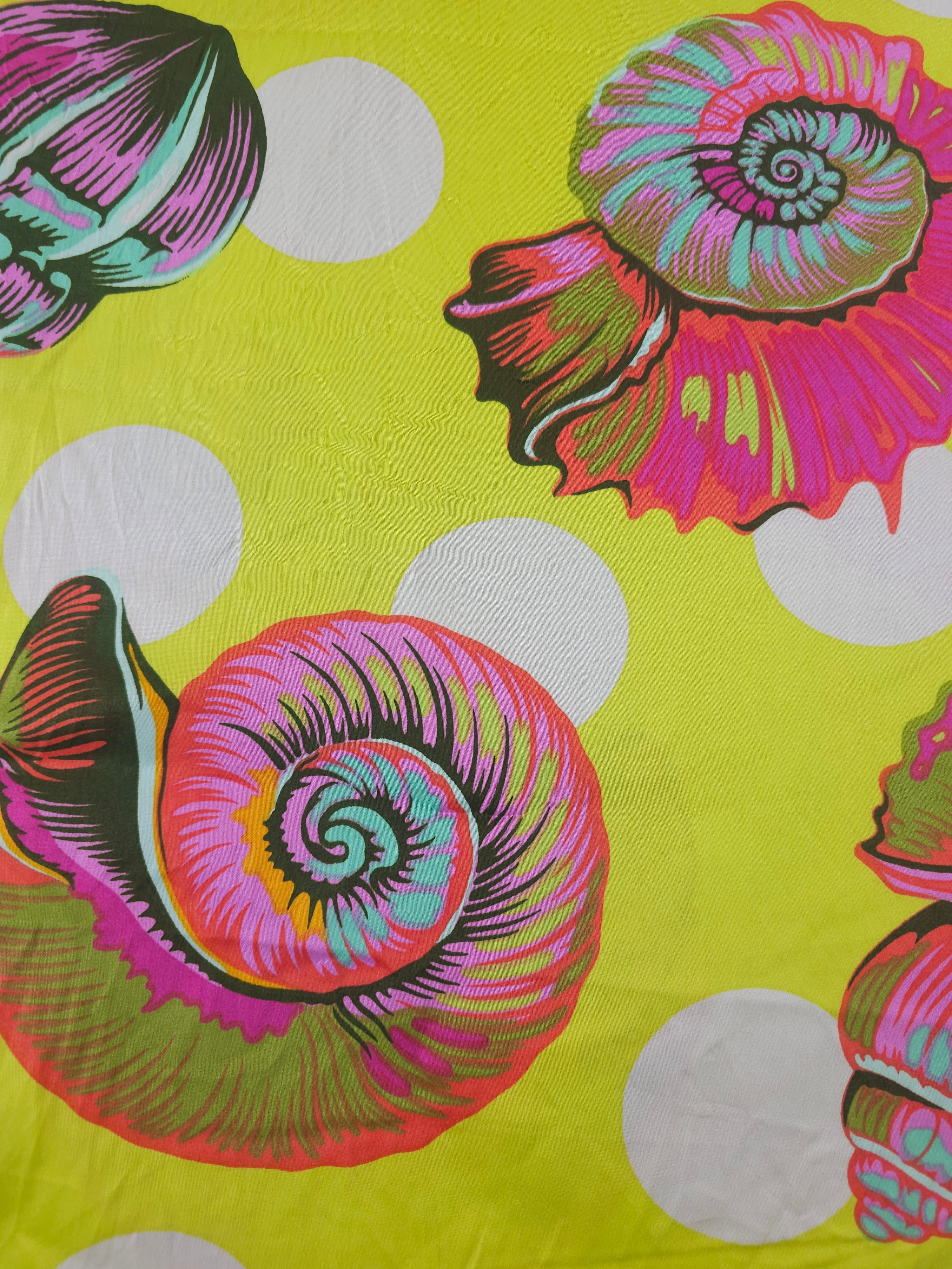 Yellow spotted shell Cotton sateen- 1.8m piece