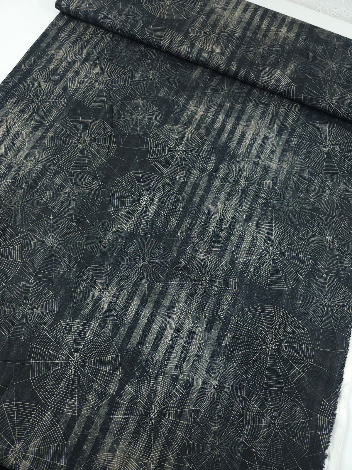 Washed Cobweb Stripe 100% Cotton - Robert Kaufman