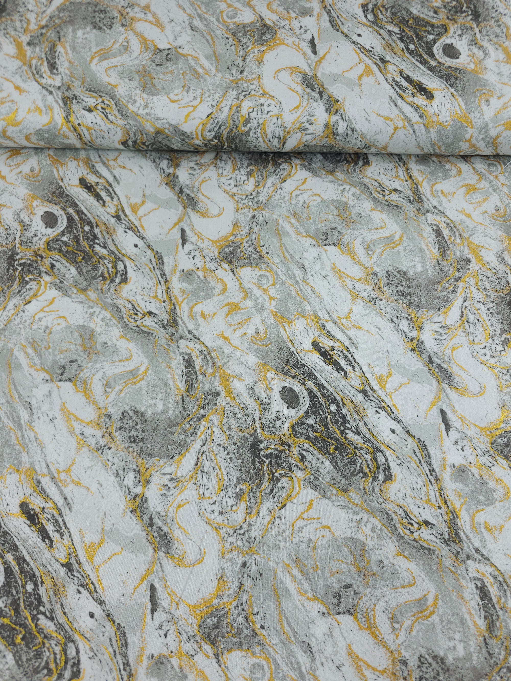 Light Grey/Gold Marble 100% Cotton - Benartex