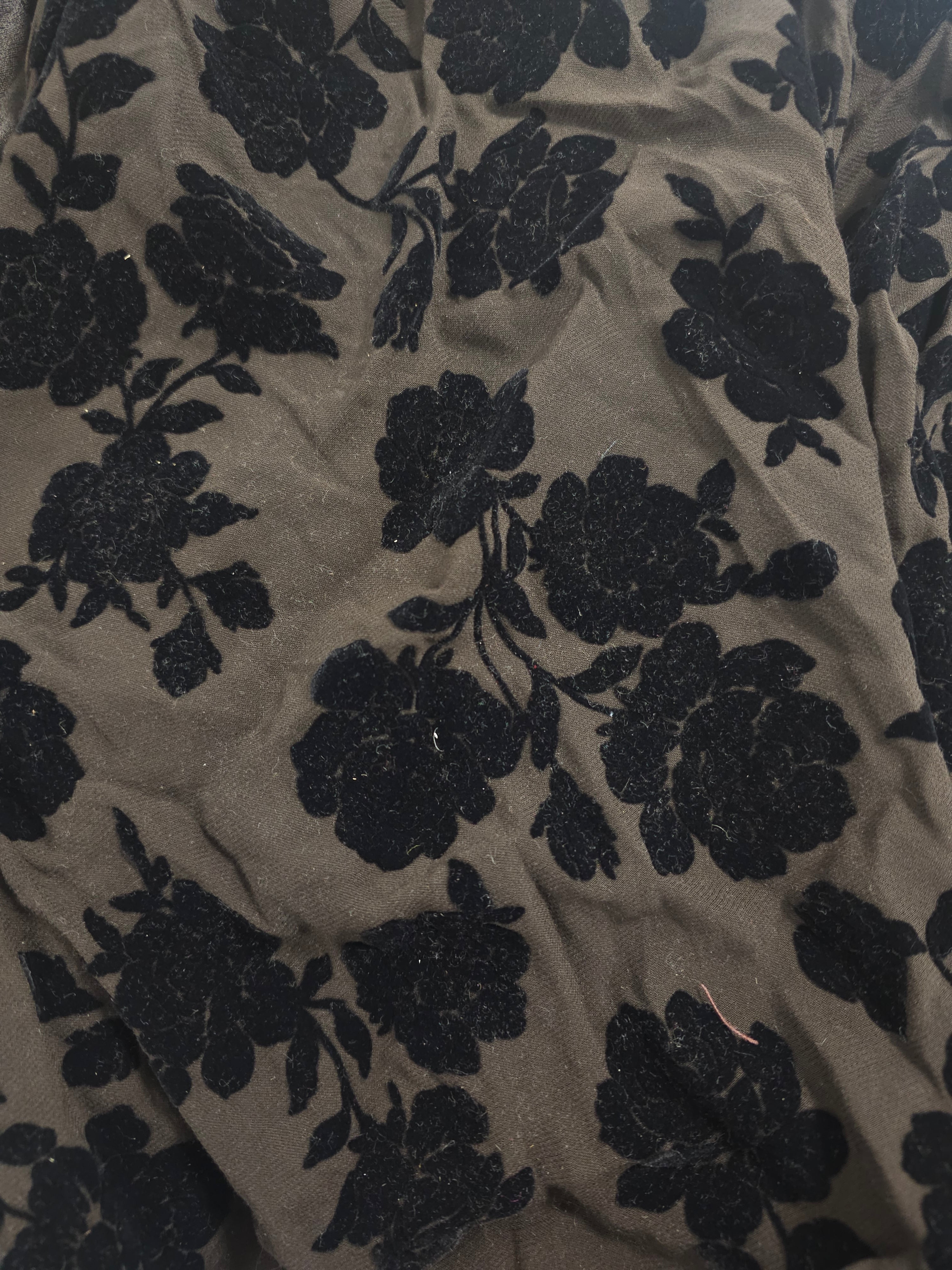 Choco flower Velvet Viscose- 5m piece
