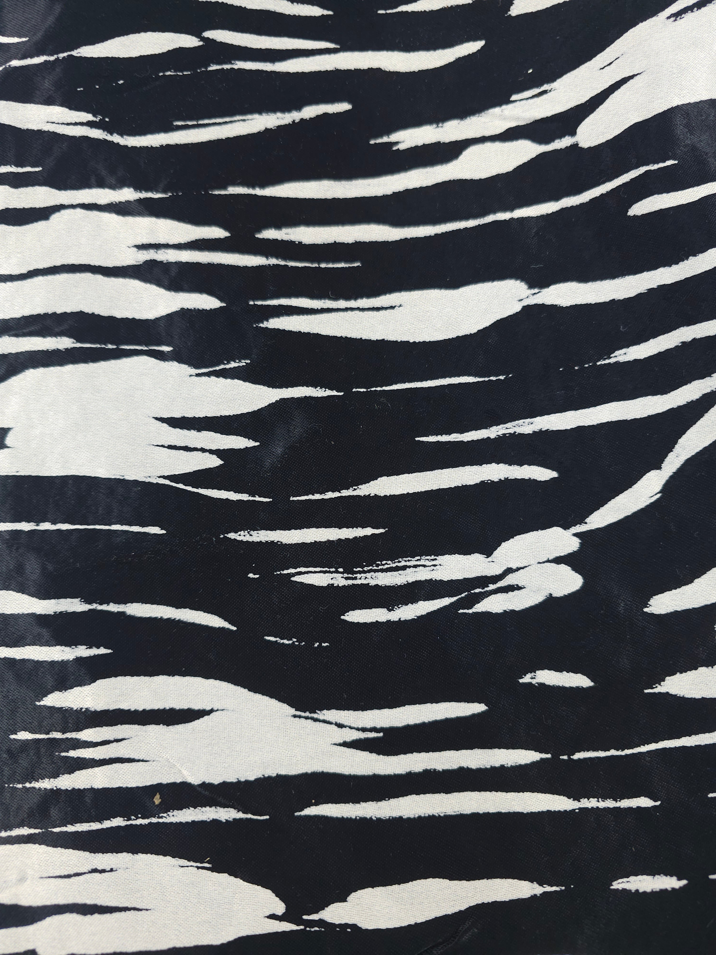 Black swash Viscose sateen- 2m piece