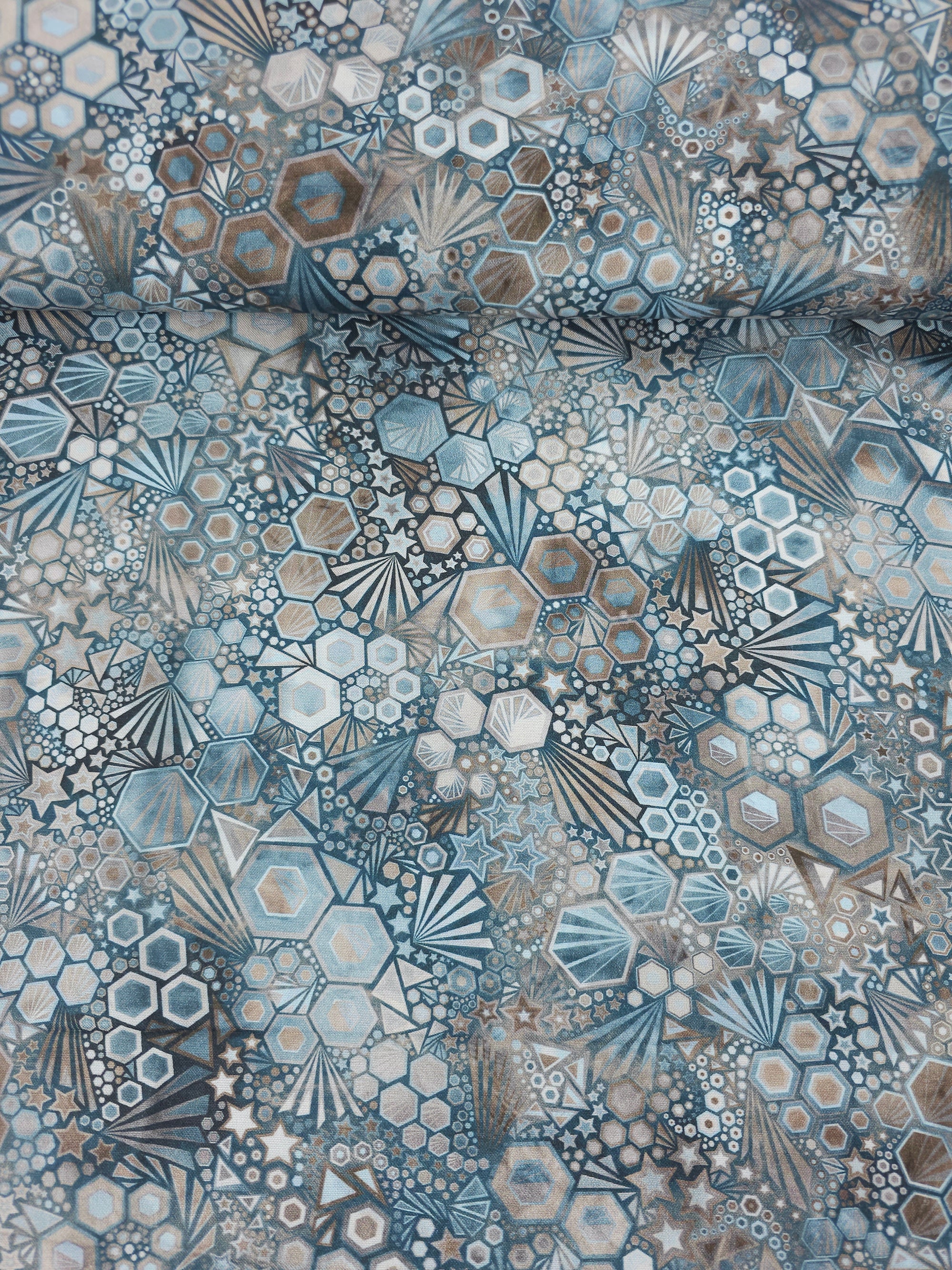 Grey/Beige Star Phantasma 100% Cotton - Robert Kaufman
