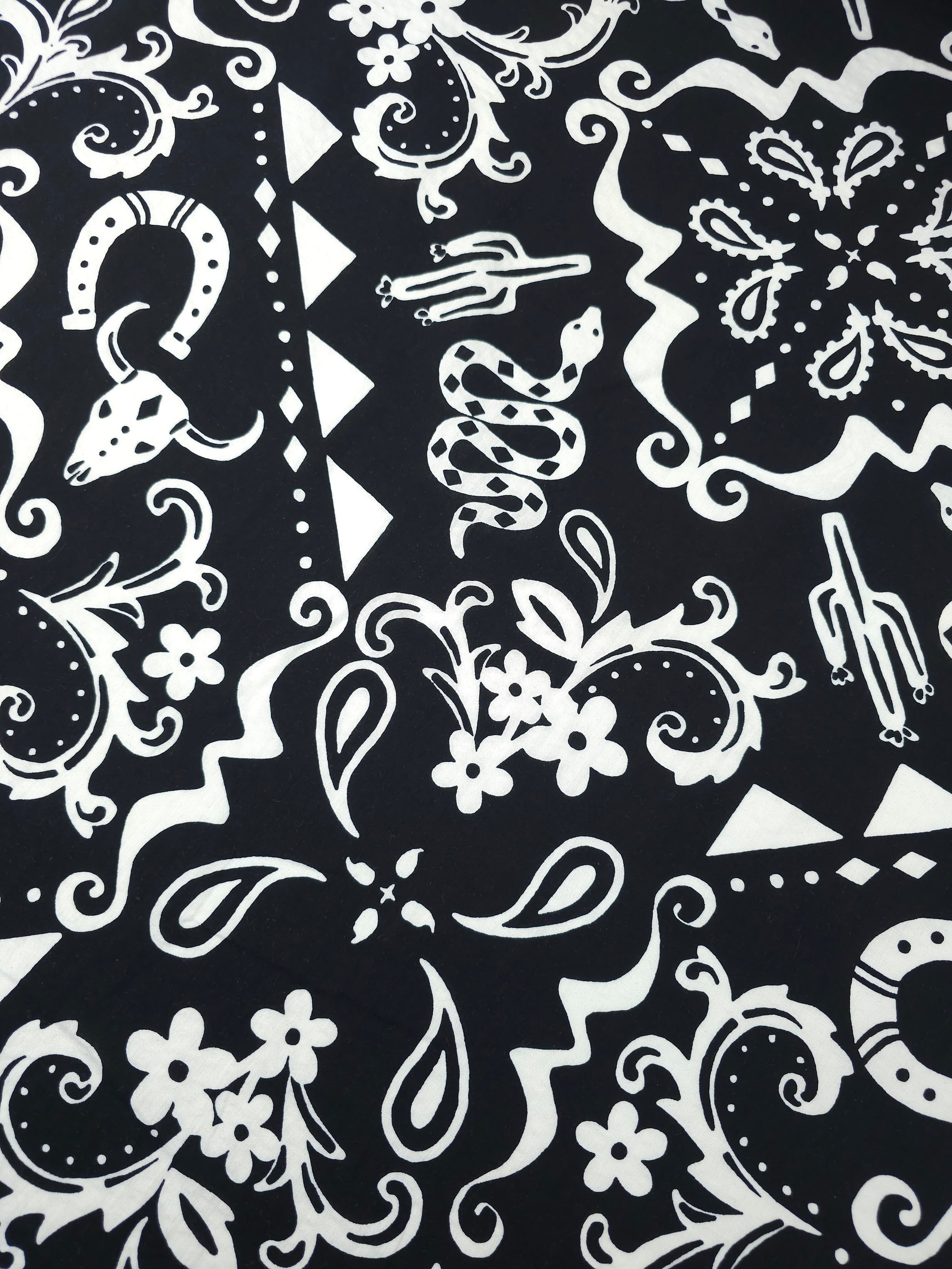 Black/White Rodeo Damask Abstract Cotton Viscose - New Look