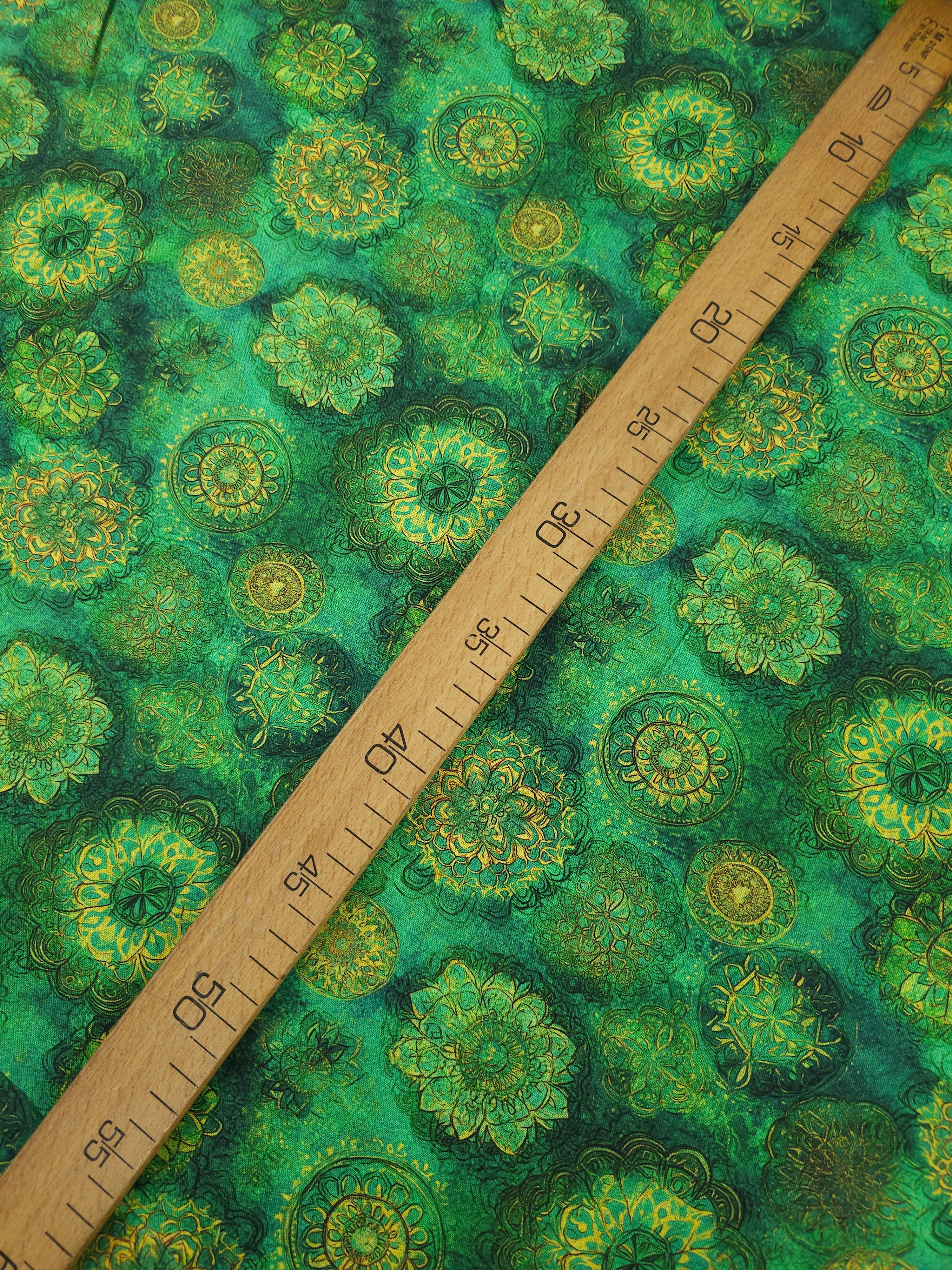Green Spiral Medallion 100% Cotton 106" *EXTRA WIDE*